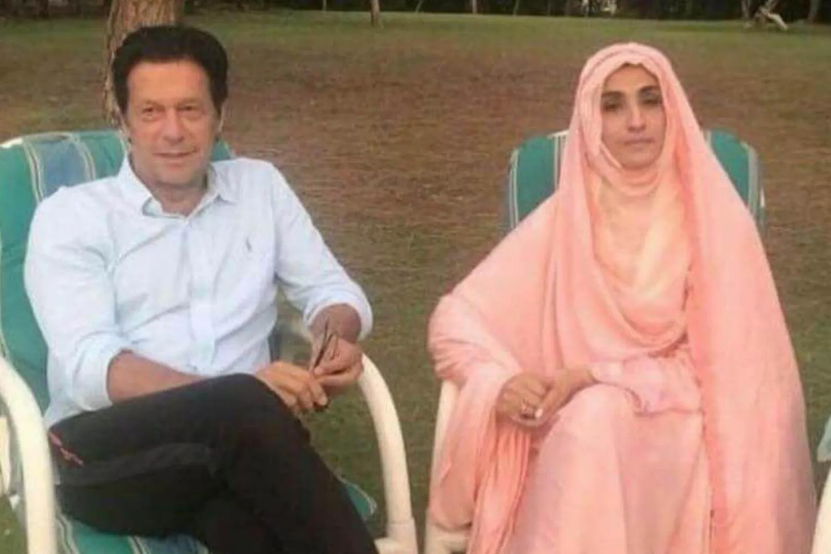 ପାକ୍ ପ୍ରଧାନମନ୍ତ୍ରୀ ଇମରାନ୍ ଖାନଙ୍କ ବୈବାହିକ ଜୀବନ ଉପରେ ପ୍ରୋଗ୍ରାମ ପ୍ରସାରଣ କଲା ପାକ୍ ଟିଭି ଚ୍ୟାନେଲ୍ ! ଲାଗିଲା ୧୦ ଲକ୍ଷ ଟଙ୍କାର ଜରିମାନା