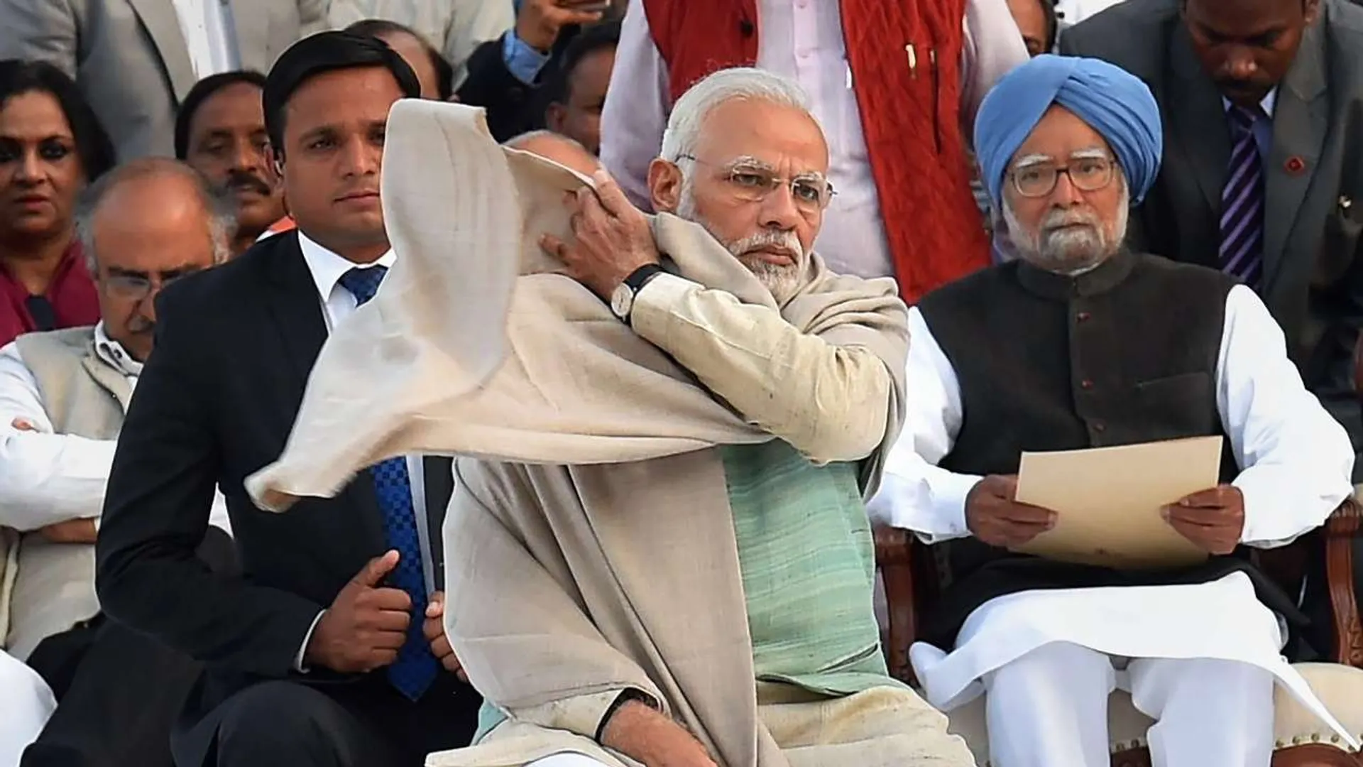 ପ୍ରଧାନମନ୍ତ୍ରୀ ମୋଦିଙ୍କ ନାଁରେ ସଙ୍ଗୀନ୍ ଅଭିଯୋଗ ଆଣିଲେ ପୂର୍ବ ପ୍ରଧାନମନ୍ତ୍ରୀ ମନମୋହନ ସିଂହ ! କହିଲେ , ୪ କୋଟି ଚାକିରି ଛଡାଇନେଲେ ମୋଦି ।