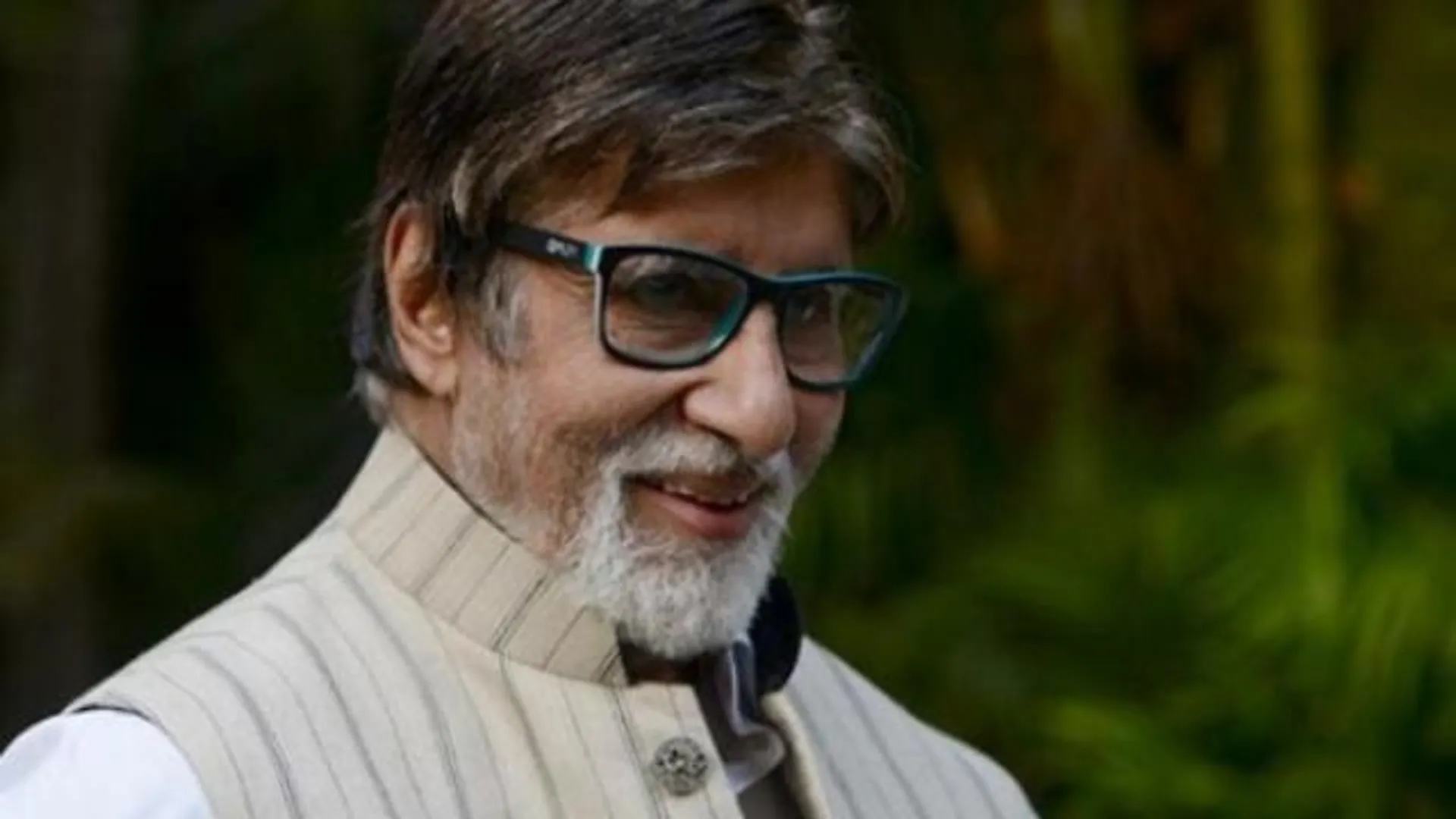 ଫୋନି ବାତ୍ୟାରେ ଓଡିଶାବାସୀଙ୍କ ସାହାଯ୍ୟ ପାଇଁ ଆଗକୁ ଆସିଲେ ବିଗ୍ ବି ଅମିତାଭ୍ ବଚ୍ଚନ ! ଟ୍ୱିଟ୍ କରି ଲୋକଙ୍କୁ କହିଲେ ଏଭଳି କଥା ।