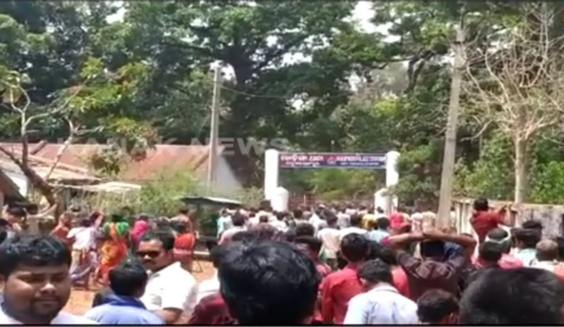 ନବରଙ୍ଗପୁର କୋଡିଙ୍ଗା ହାଜତ ମୃତ୍ୟୁକୁ ନେଇ ଥମୁନି ଉତ୍ତେଜନା, ମୃତଦେହ ନେବାକୁ ରାଜି ହେଉନାହାନ୍ତି ଲୋକେ