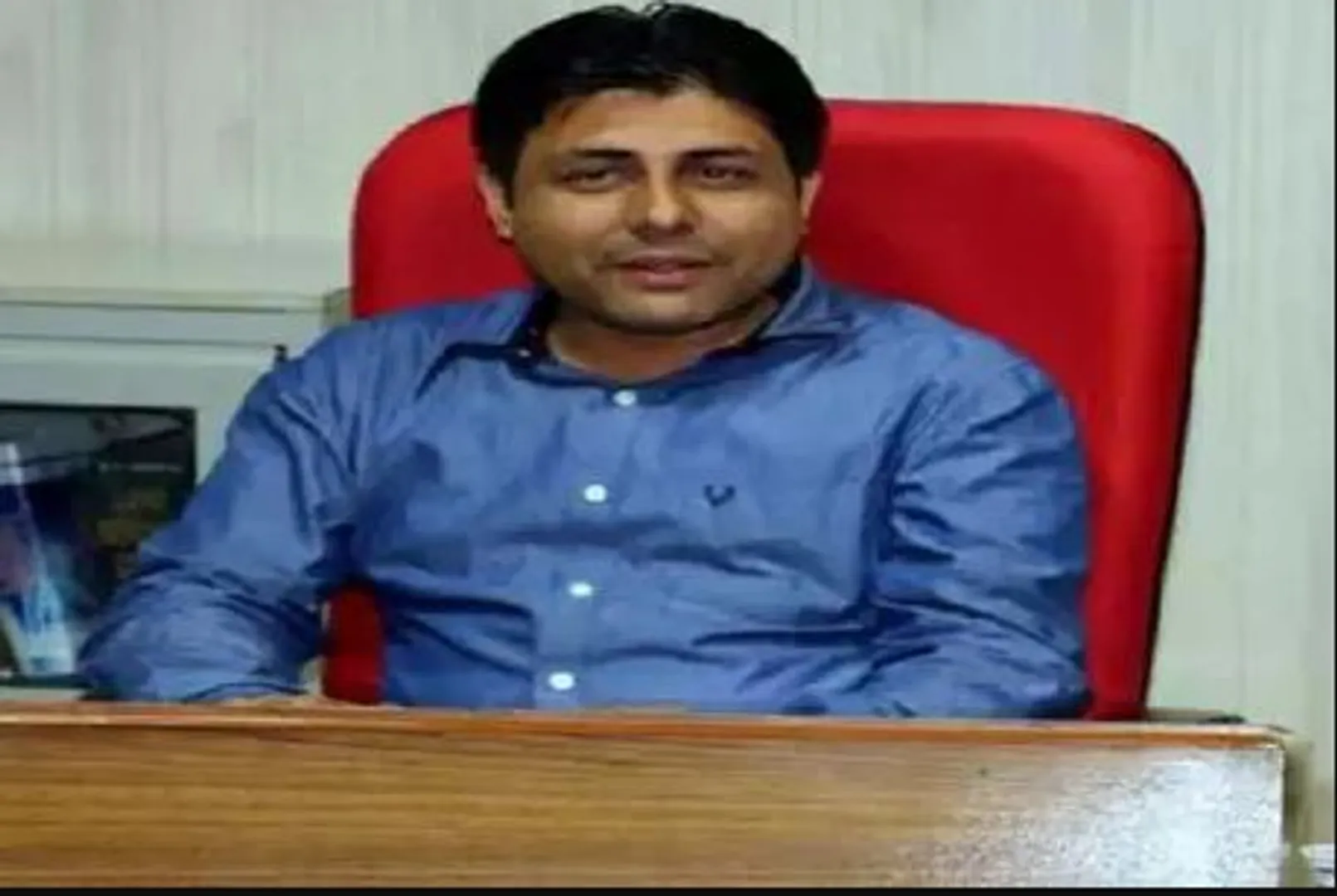 ଜୀବନ ବଂଚାଇଲେ ଜିଲ୍ଲାପାଳ ! ୫୦୦ ବେମାର ଶିଶୁଙ୍କ ଚିକିତ୍ସା ପାଇଁ ଡାକ୍ତରଖାନା ନେଲେ , ବେଡ୍ କମ୍ ପଡିବାରୁ ନିଜ ବଙ୍ଗଳାକୁ ଡାକ୍ତରଖାନା କରିଦେଲେ ।