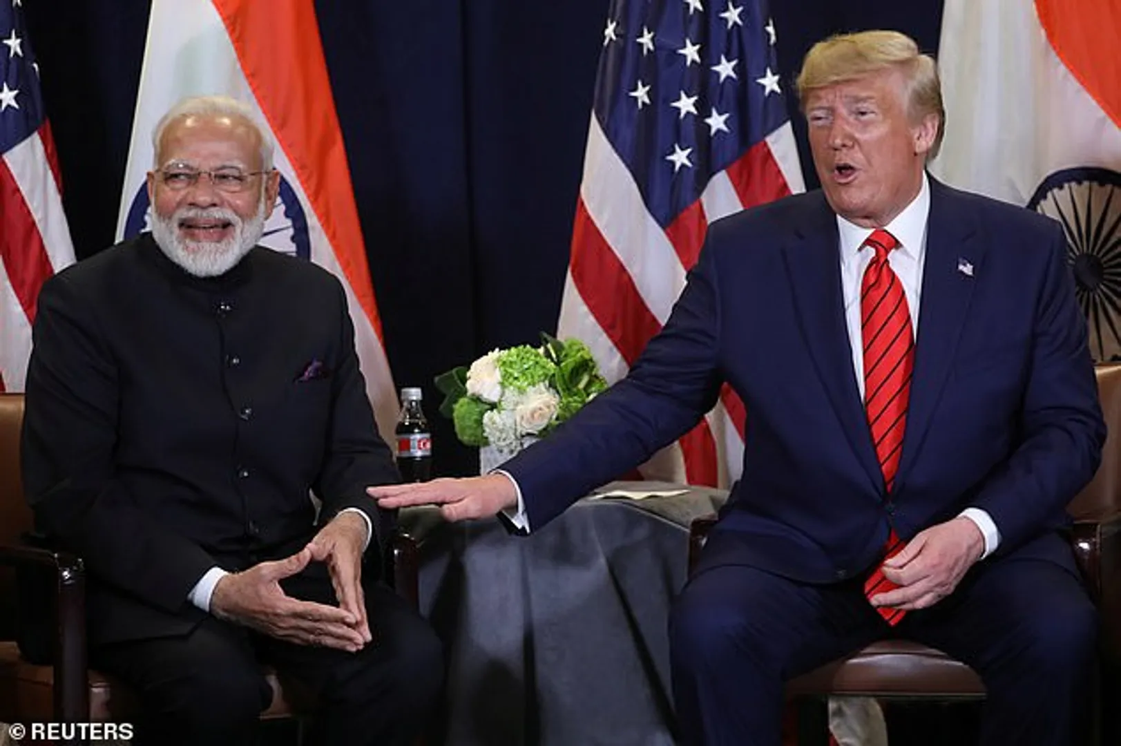 ଆମେରିକାରେ ରାଷ୍ଟ୍ରପତି ଟ୍ରମ୍ପ୍ ପ୍ରଧାନମନ୍ତ୍ରୀ ମୋଦିଙ୍କୁ କହିଲେ “ଫାଦର୍ ଅଫ୍ ଇଣ୍ଡିଆ” ! ଟ୍ରମ୍ପ୍ ଙ୍କ ଟିପ୍ପଣୀରେ ରାଗିଲେ କଂଗ୍ରେସର ଏହି ଯୁବ ନେତା ।