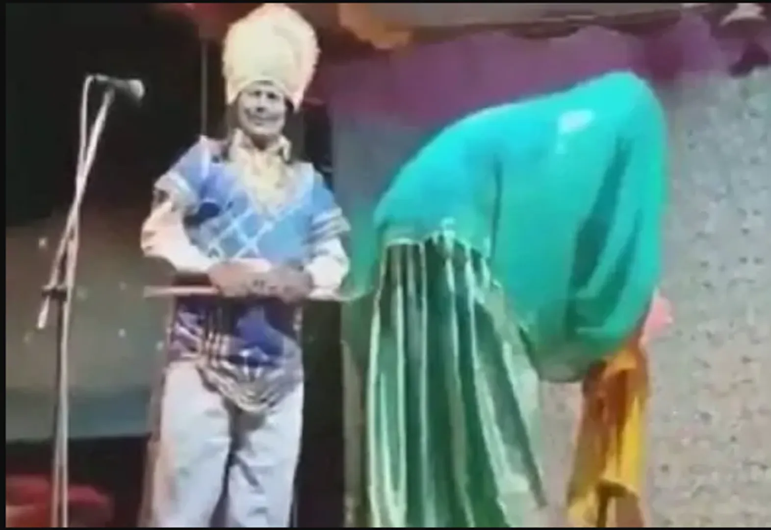 ରାମଲୀଳାରେ ଶ୍ରୀରାମଚନ୍ଦ୍ରଙ୍କ ପିତୃବିୟୋଗର ଅଭିନୟ କରୁ କରୁ ସତରେ ଚିର ନିଦ୍ରାରେ ଶୋଇଗଲେ କଳାକାର! କଳାକାରଙ୍କ ବିୟୋଗରେ କାନ୍ଦି ଉଠିଲେ ଦର୍ଶକ ମଣ୍ଡଳୀ ।