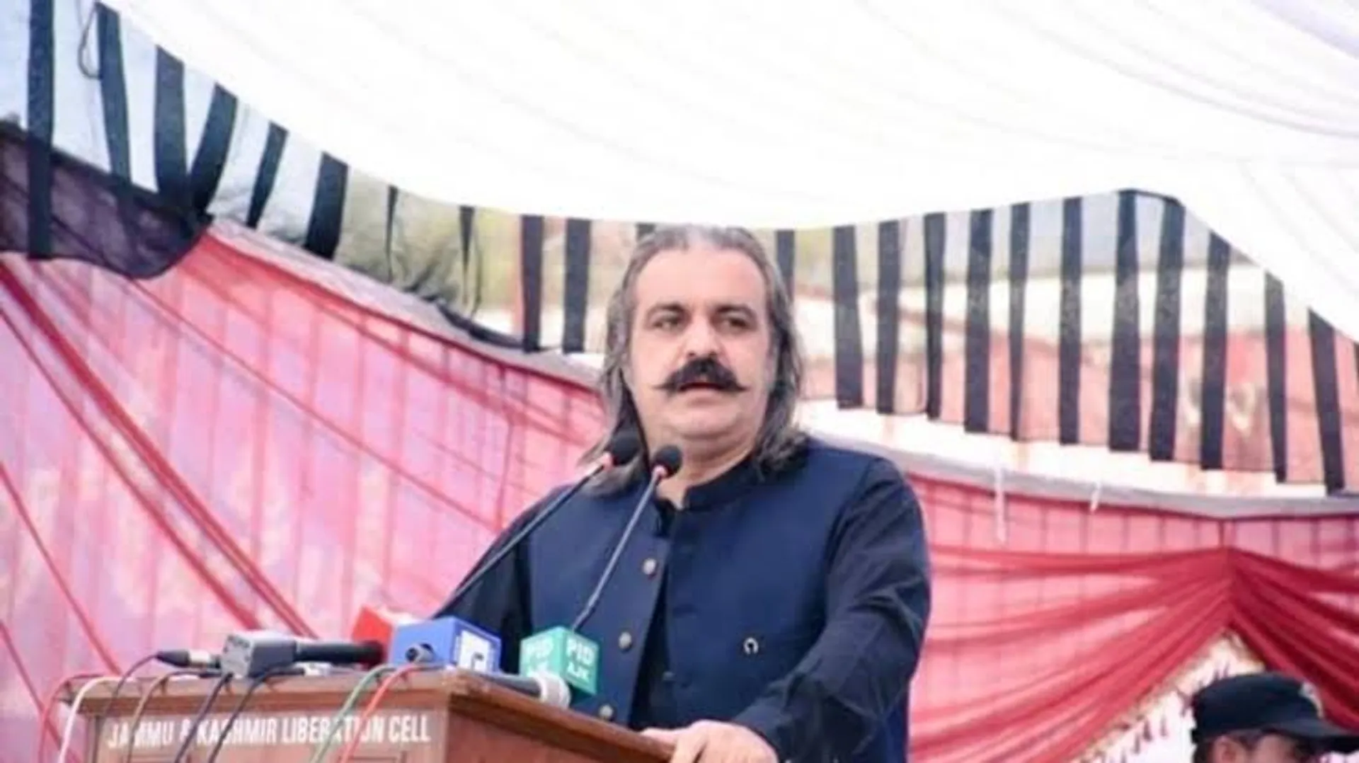 ଭାରତକୁ ସମର୍ଥନ କରୁଥିବା ଦେଶମାନଙ୍କୁ ଧମକ ଦେଲେ ପାକିସ୍ତାନ ମନ୍ତ୍ରୀ । କହିଲେ , କାଶ୍ମୀର ପ୍ରସଙ୍ଗରେ ଭାରତକୁ ସମର୍ଥନ କରୁଥିବା ଦେଶ ଉପରେ କ୍ଷେପଣାସ୍ତ୍ର ପଡିବ 