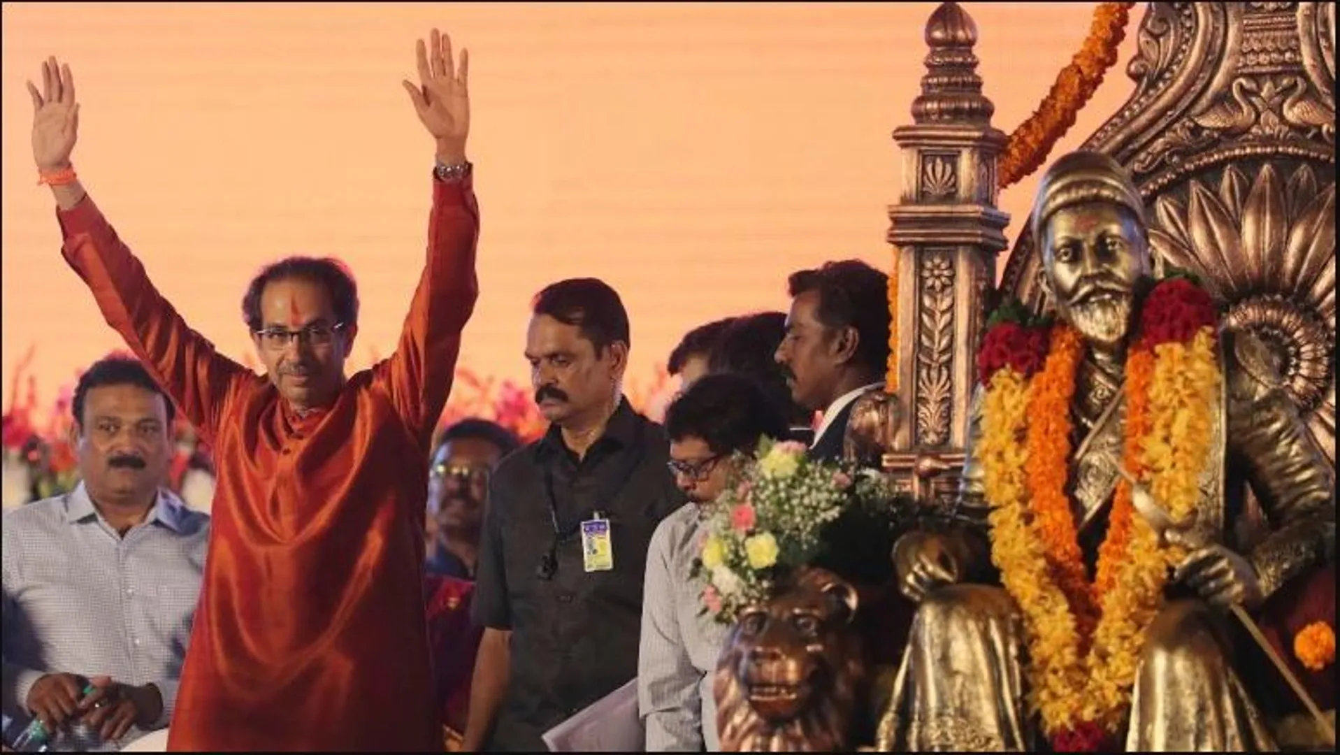 ଶପଥ ଗ୍ରହଣର କେଇ ଘଣ୍ଟା ପରେ ମହାରାଷ୍ଟ୍ର ମୁଖ୍ୟମନ୍ତ୍ରୀଙ୍କ ବଡ଼ ଘୋଷଣା ! ଶିବାଜୀ ଦୁର୍ଗର ପୁନଃଉଦ୍ଧାର ପାଇଁ ଖର୍ଚ୍ଚ ହେବ ୨୦ କୋଟି ଟଙ୍କା