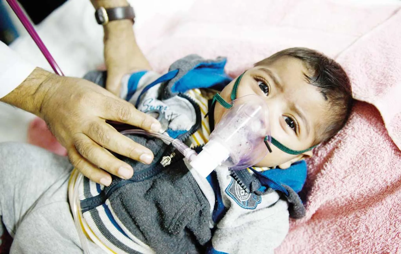 ନିମୋନିଆ ନଜରରେ କୁନି ଜୀବନ ! ନିମୋନିଆ କାରଣରୁ ପ୍ରତି ୩୯ ସେକେଣ୍ଡର ବ୍ୟବଧାନରେ ଚାଲି ଯାଉଛି ଗୋଟିଏ କଅଁଳ ଜୀବନ , ଦ୍ୱିତୀୟ ନମ୍ବରରେ ରହିଛି ଭାରତ ।