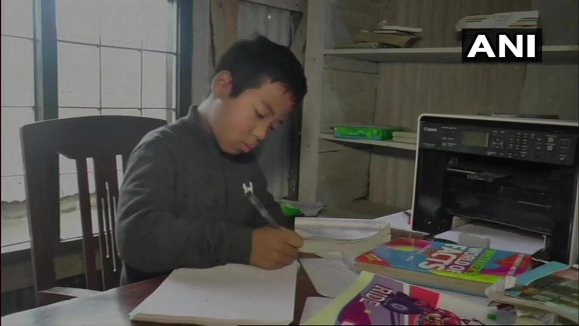 ମଣିପୁରର ମଣି ! ବୟସ ବାର କିନ୍ତୁ ବୁଦ୍ଧି ବିଚକ୍ଷଣ , ମାତ୍ର ୧୨ ବର୍ଷ ବୟସରେ ଦଶମ ବୋର୍ଡ ପରୀକ୍ଷା ଦେବାକୁ ଯାଉଛନ୍ତି ଏହି ଛାତ୍ର