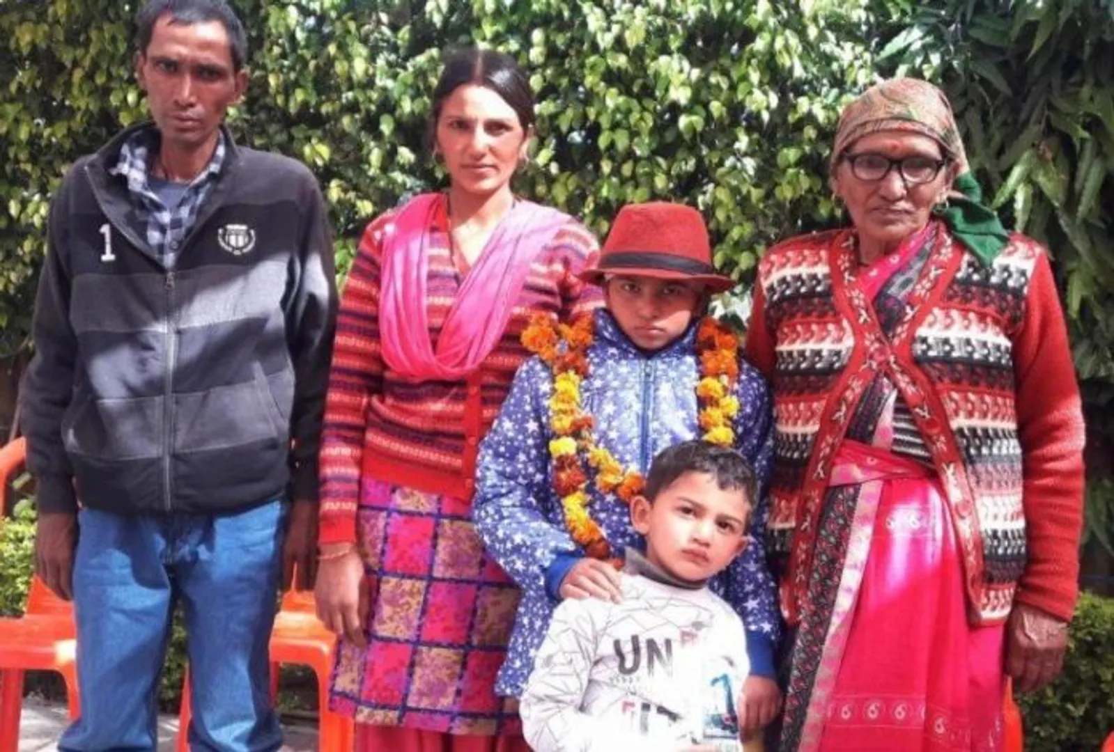 ସାହସିକତା ପାଇଁ ମିଳିବ ବୀରତା ପୁରସ୍କାର : ସାନ ଭାଇକୁ ବାଘ ହାବୁଡରୁ ବଂଚାଇ ଚର୍ଚ୍ଚା ସାଉଁଟିଥିବା କୁନିି ଝିଅ ରାକ୍ଷୀଙ୍କୁ ମିଳିବ ବୀରତା ପୁରସ୍କାର ।