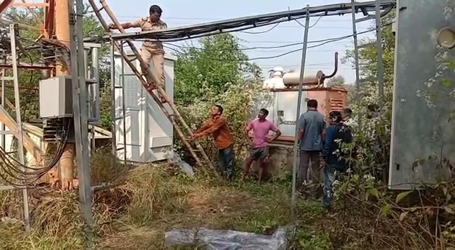 ଓଏଚପିସି ଜିଏମ୍ ମୃତ୍ୟୁ ମାମଲାରେ ନୂଆ ମୋଡ଼ । ଟାୱାର ଉପରୁ ଡେଇଁ ଆତ୍ମହତ୍ୟା କରିଥିବା ସନ୍ଦେହ
