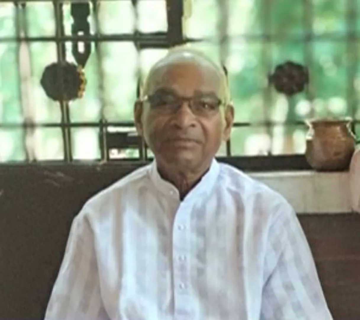 ପୂର୍ବତନ ମନ୍ତ୍ରୀ ଡମ୍ବରୁ ମାଝି ଅସୁସ୍ଥ । ହୃଦରୋଗରେ ପୀଡ଼ିତ ଥିବା ଡମ୍ପରୁଙ୍କ ଚିକିତ୍ସା ଖର୍ଚ୍ଚ ପାଇଁ ଆର୍ଥିକ ସହାୟତା ମାଗିଲେ ପରିବାର ଲୋକେ