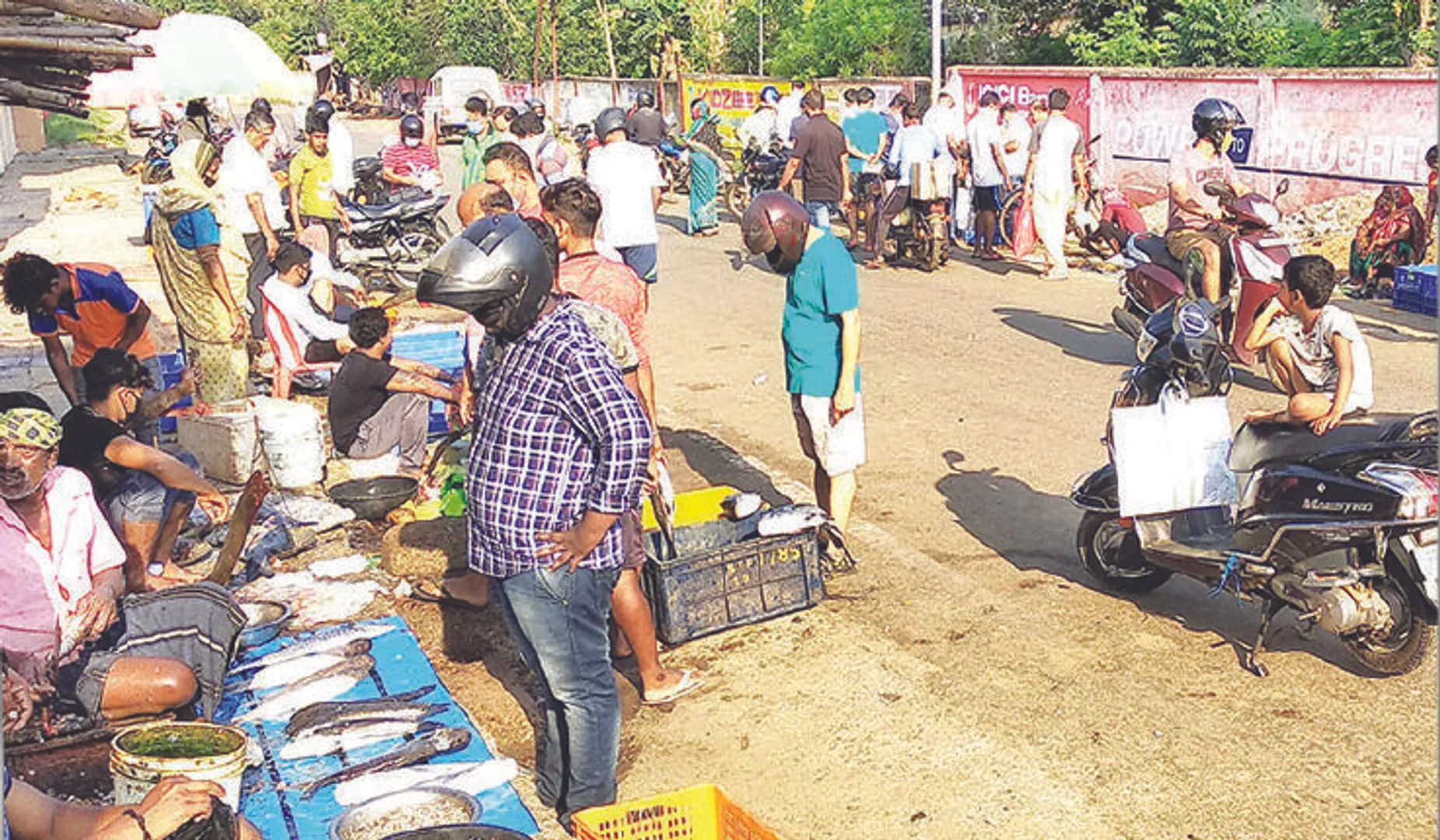 ଲକଡାଉନ୍ ମଧ୍ୟରେ ଆମିଷ ଦର ଉପରମୁହାଁ : ଚିକେନ୍ ୧୭୦, ଭାକୁର ୩୦୦