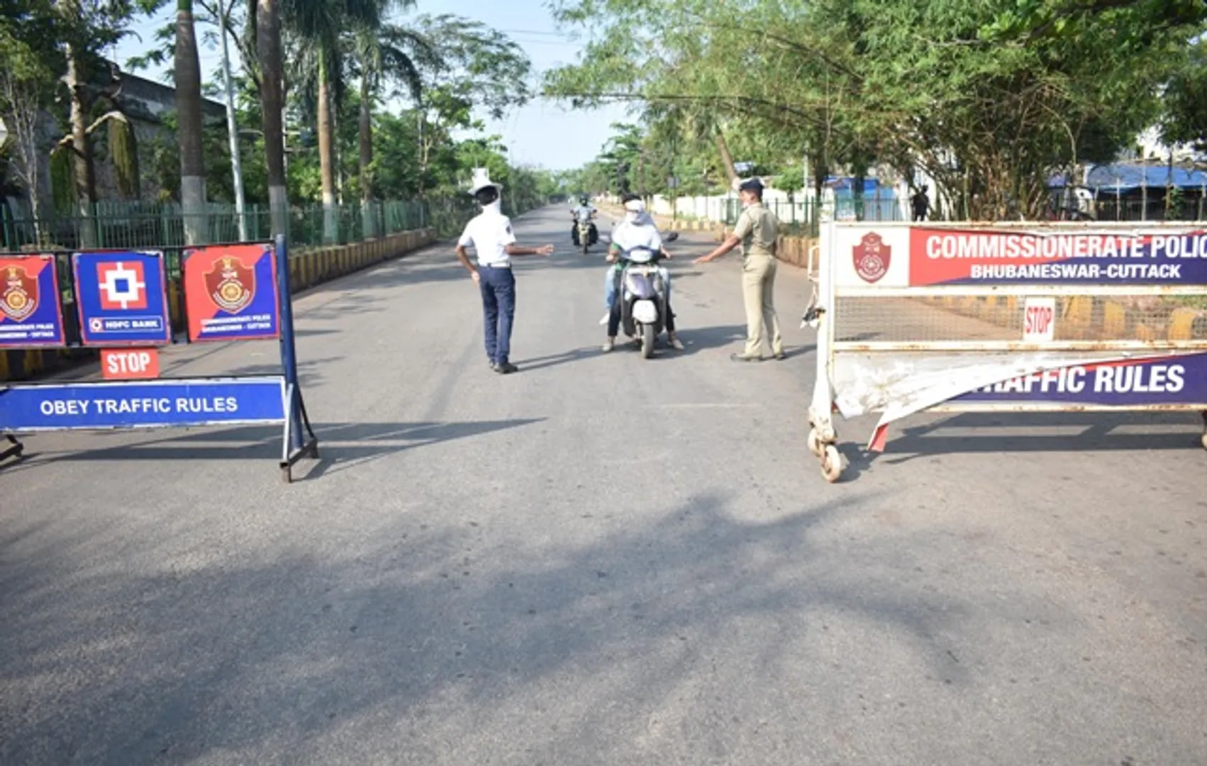 ୮ ଘଂଟାରୁ ଅଧିକ ହେବ ନାହିଁ ପୋଲିସ ବାବୁଙ୍କ ଡ୍ୟୁଟି । କର୍ମଚାରୀଙ୍କ ଅଫିସ ଆସିବା କଟକଣା ଏପ୍ରିଲ ୧୪ ପର୍ଯ୍ୟନ୍ତ ବୃଦ୍ଧି : ପୋଲିସ ଡିଜିପି