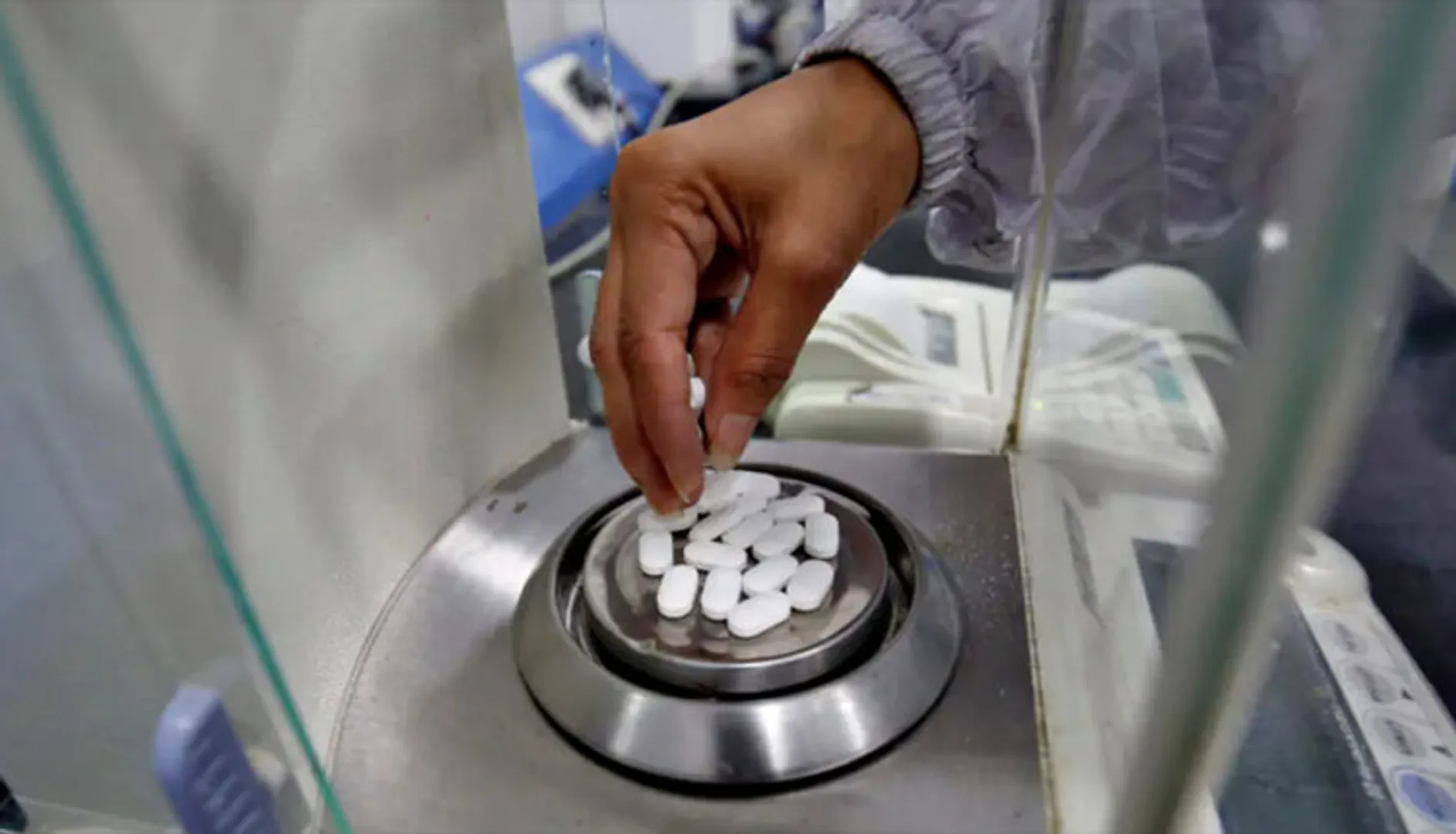 କରୋନା : ହାଇଡ୍ରୋକ୍ସିକ୍ଲୋରୋକ୍ବିନ୍‌ ଉପରୁ ରପ୍ତାନି କଟକଣା ଉଠାଇଲେ କେନ୍ଦ୍ର ସରକାର