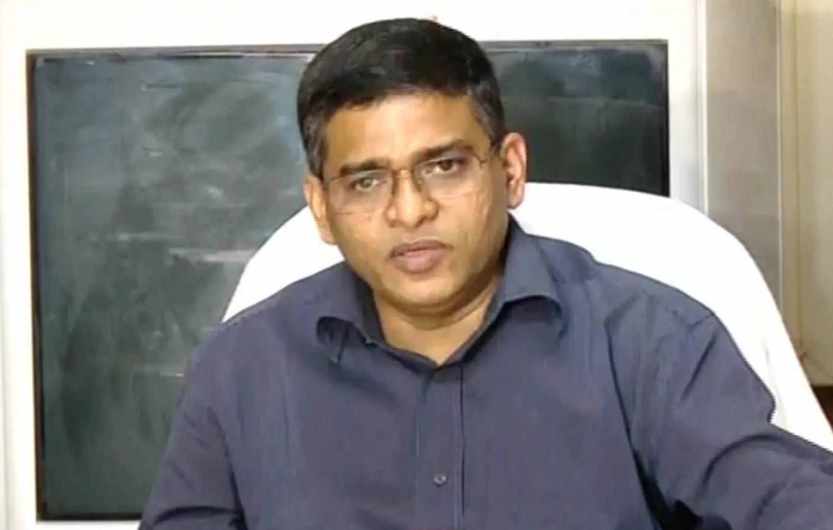 ଗଂଜାମରେ ହୁ ହୁ ହୋଇ ବଢିବାରେ ଲାଗିଛି କରୋନା । ଗୁରୁତର ରୋଗୀଙ୍କୁ ଦେଖୁନାହାନ୍ତି ଡାକ୍ତର