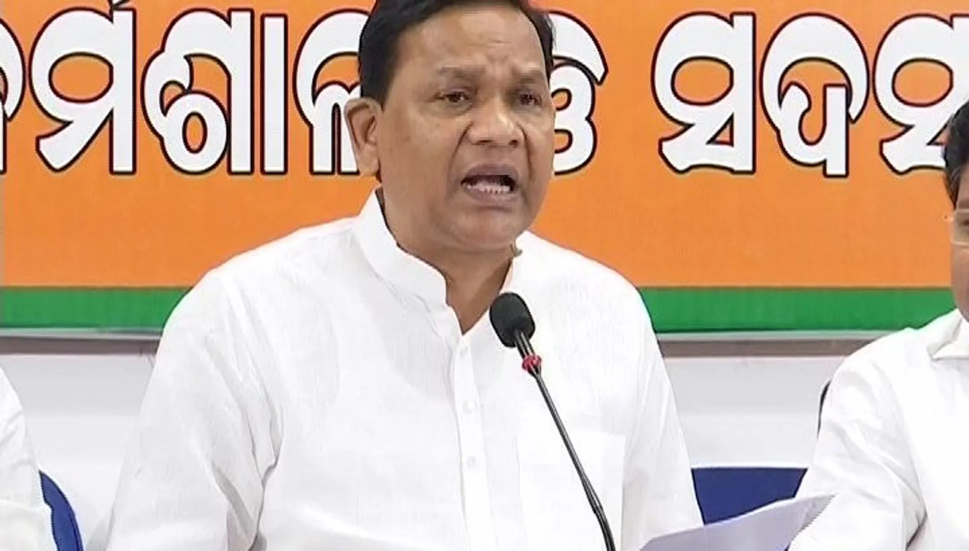 ତୁରନ୍ତ ବର୍ଦ୍ଧିତ ଦର କର ପ୍ରତ୍ୟାହାର । ଲୋକ ରୋଜଗାର ପାଉନାହାନ୍ତି, ଦର ବଢାଇବାର କୌଣସି ନୈତିକ ଅଧିକାର ନାହିଁ ସରକାରଙ୍କର : ବିରୋଧୀ