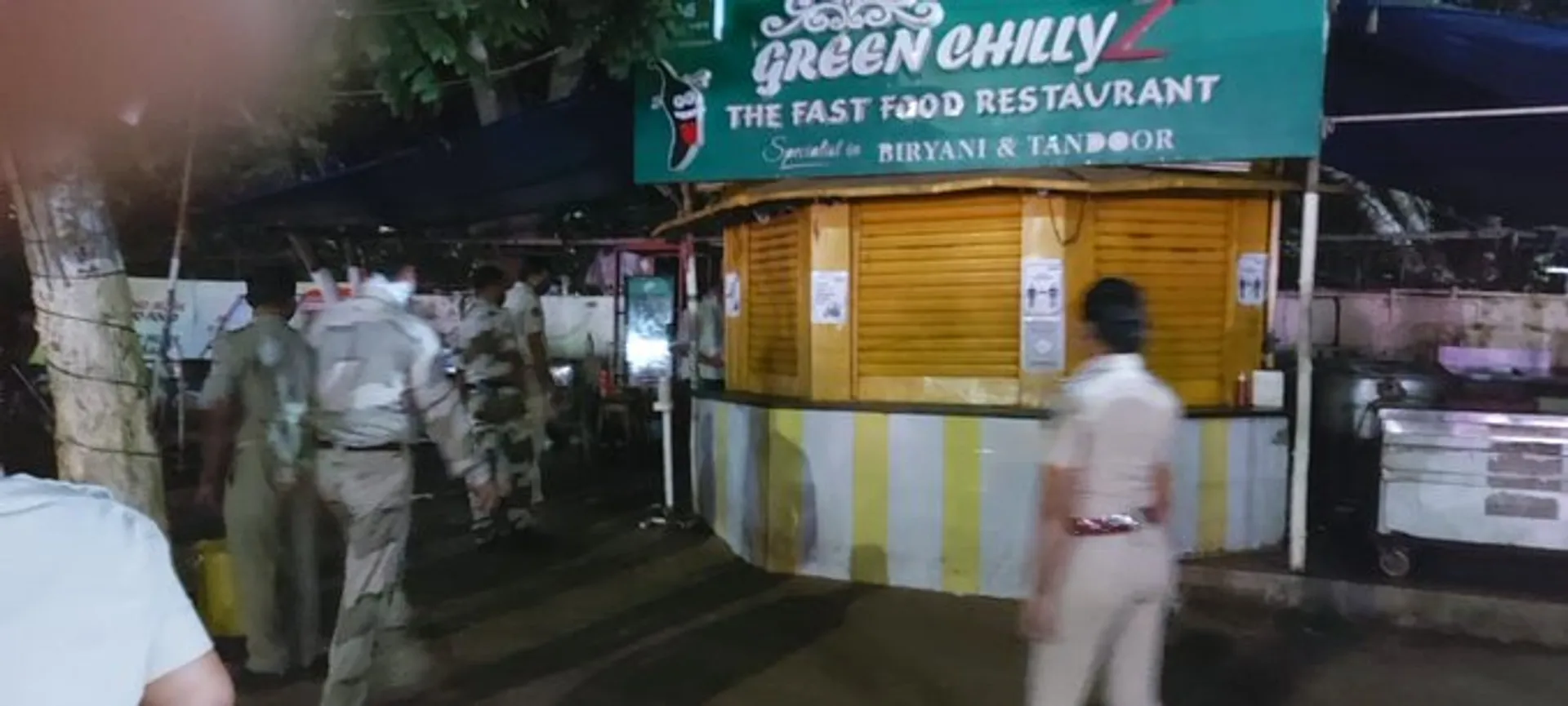 ରାଜଧାନୀ ଭୁବନେଶ୍ୱରରେ କୋଭିଡ୍ ନିୟମ କଡ଼ାକଡ଼ି । ଗୋଟିଏ ଦିନରେ ୨ ହଜାର ୭୨୯ ଜଣଙ୍କଠାରୁ ଫାଇନ୍ ଆଦାୟ କଲା କମିଶନରେଟ୍ ପୁଲିସ୍, ୨୨ ଦୋକାନ ସିଲ୍