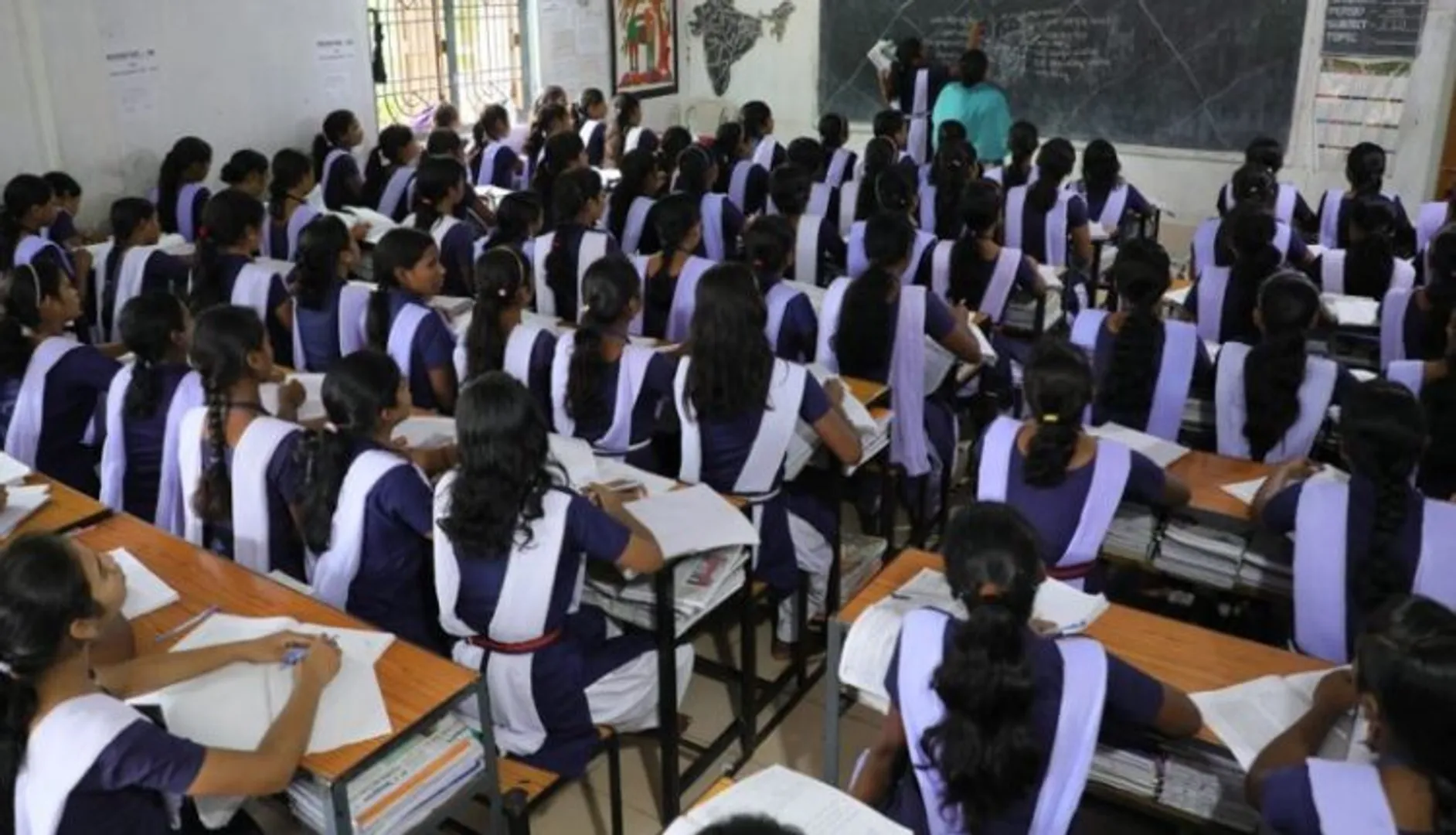 ସେପ୍ଟେମ୍ବର ୨୧ରୁ ୯ମରୁ ୧୨ଶ ଶ୍ରେଣୀ ପର୍ଯ୍ୟନ୍ତ ସ୍କୁଲ ଖୋଲିବ, ଏସଓପି ଜାରି କଲେ କେନ୍ଦ୍ର ସରକାର