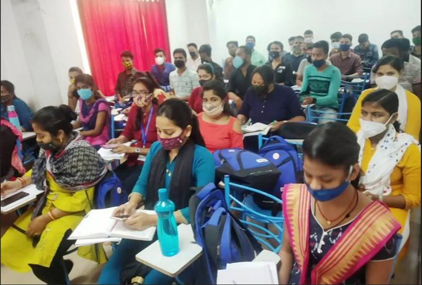 କୋଭିଡ କଟକଣା ଉଲ୍ଲଂଘନ ଅଭିଯୋଗ : ମହିନ୍ଦ୍ରା କୋଚିଂ ସେଂଟରକୁ ସିଲ କଲା କଟକ ମହାନଗର ନିଗମ