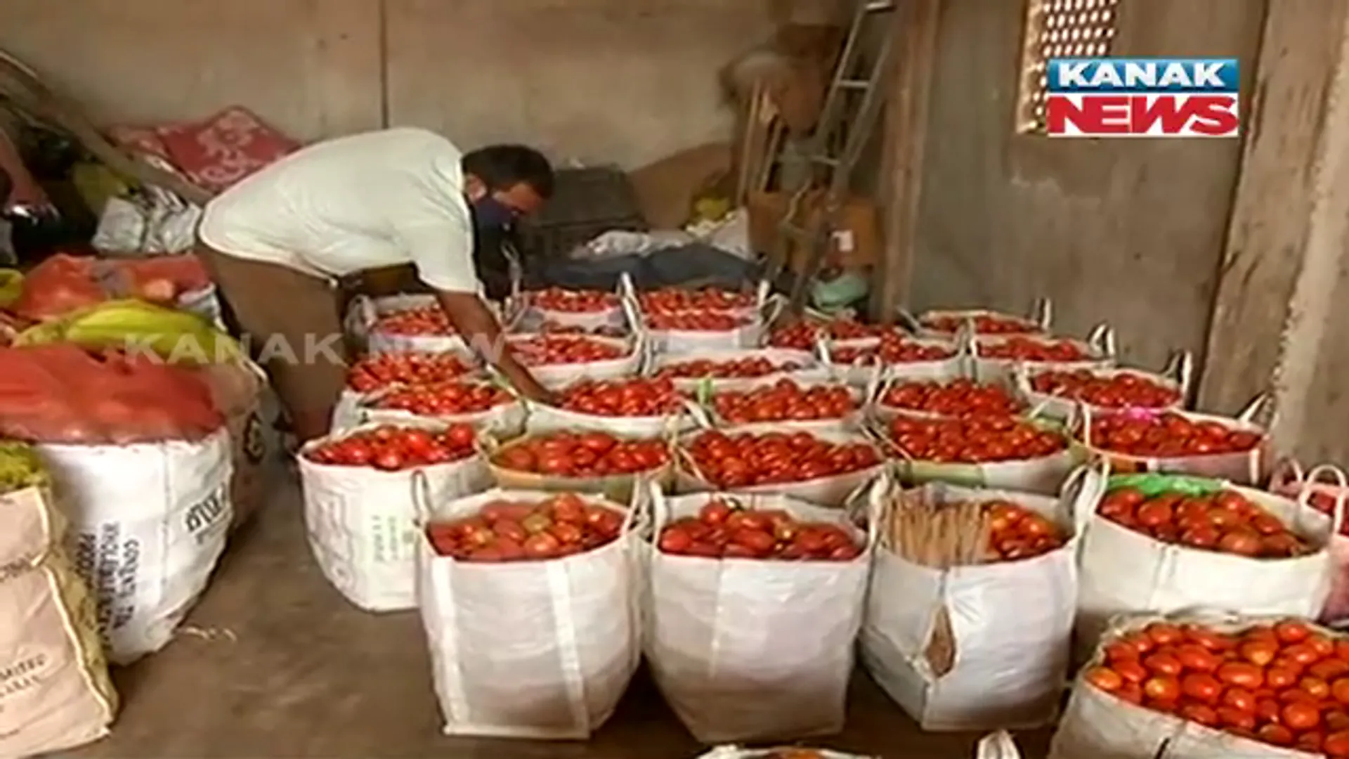 ଆଜିଠାରୁ ପୁରୀରେ ଅପରାହ୍ନ ୨ଟାରୁ ସକାଳ ୫ଟା ପର୍ଯ୍ୟନ୍ତ ସମସ୍ତ ବ୍ୟବସାୟୀକ ପ୍ରତିଷ୍ଠାନ ବନ୍ଦ : ଔଷଧ, ଗ୍ୟାସ ଓ ପେଟ୍ରୋଲ ପମ୍ପ ବାଦ୍