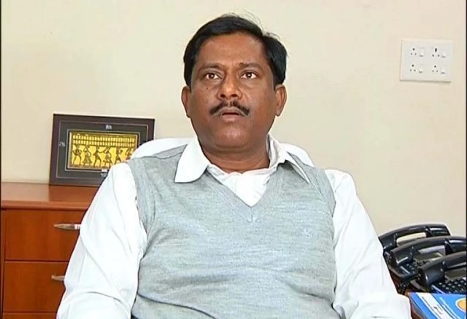 କାହିଁକି ପର୍ଯ୍ୟବେକ୍ଷକ ଦାୟିତ୍ୱରୁ ହଟିଲେ ସଞ୍ଜୟ ? ନୂଆ ତାଲିକାରେ ନାହିଁ ଦାସବର୍ମାଙ୍କ ନାଁ... ଦିନେ ପାୱାର ଫୁଲ ଥିଲେ ଏବେ କାହିଁକି ବାଦ୍ ପଡିଲେ ?