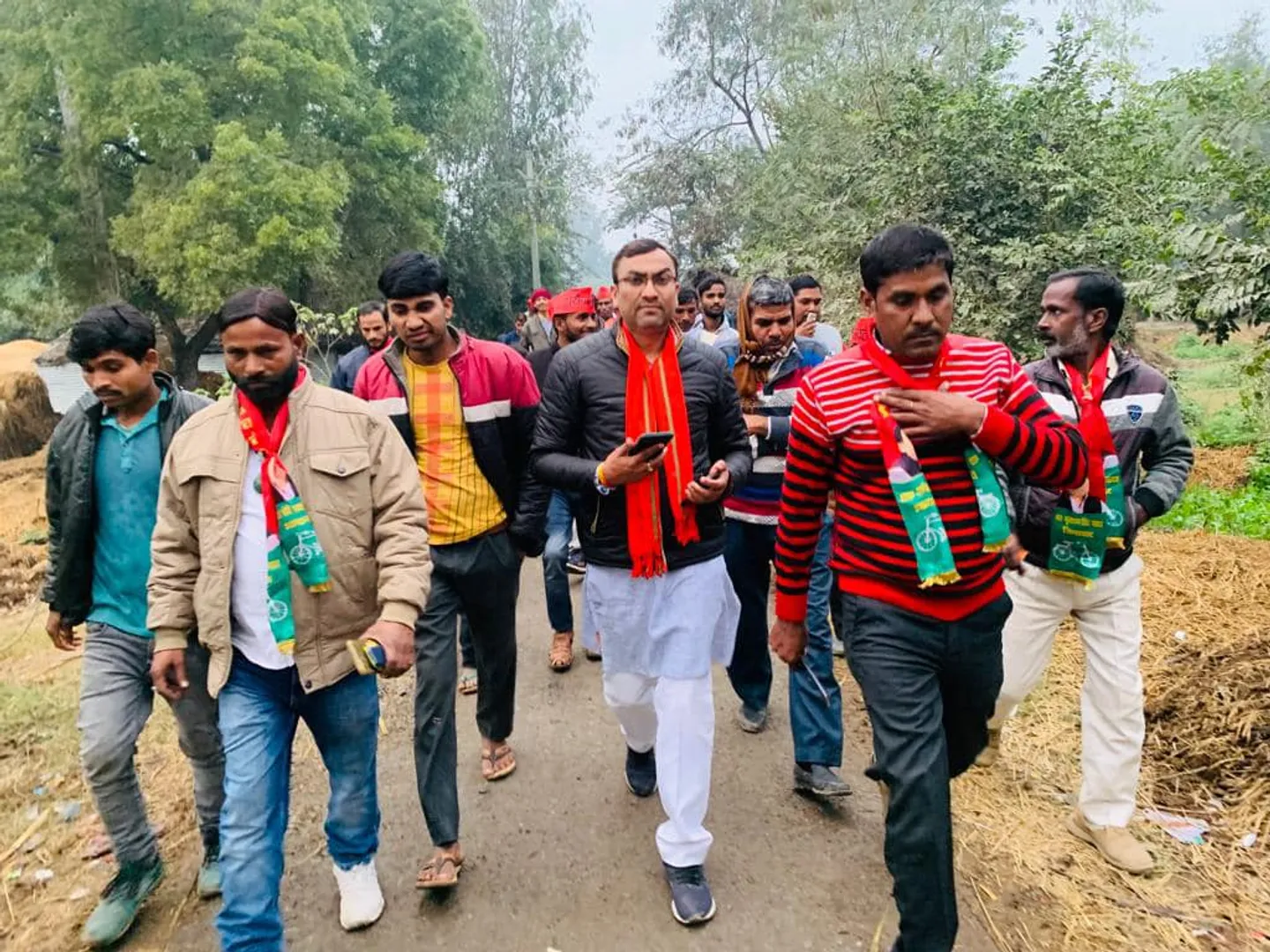ଟିକେଟ ନ ମିଳିବାରୁ ଭୋ ଭୋ ହୋଇ କାନ୍ଦୁଥିଲେ, ଗୋଟିଏ ଦିନ ନ ବିତୁଣୁ ବିଜେପିରେ ସାମିଲ ହେଲେ ପୂର୍ବତନ ବିଧାୟକ ମନୀଷ ରାୱତ ।