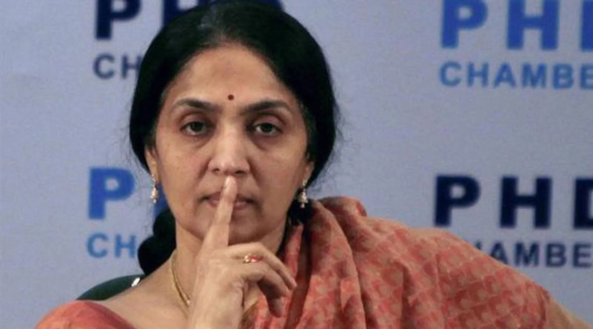 ସେବି ଖୋଲିଲା ଏନଏସଇ ନିଯୁକ୍ତିର ଗୁମର, ହିମାଳୟ ବାବାଙ୍କ ପରାମର୍ଶରେ ନିଯୁକ୍ତି ଦେଉଥିଲେ ଏନଏସଇର ପୂର୍ବ ନିର୍ଦ୍ଦେଶକ