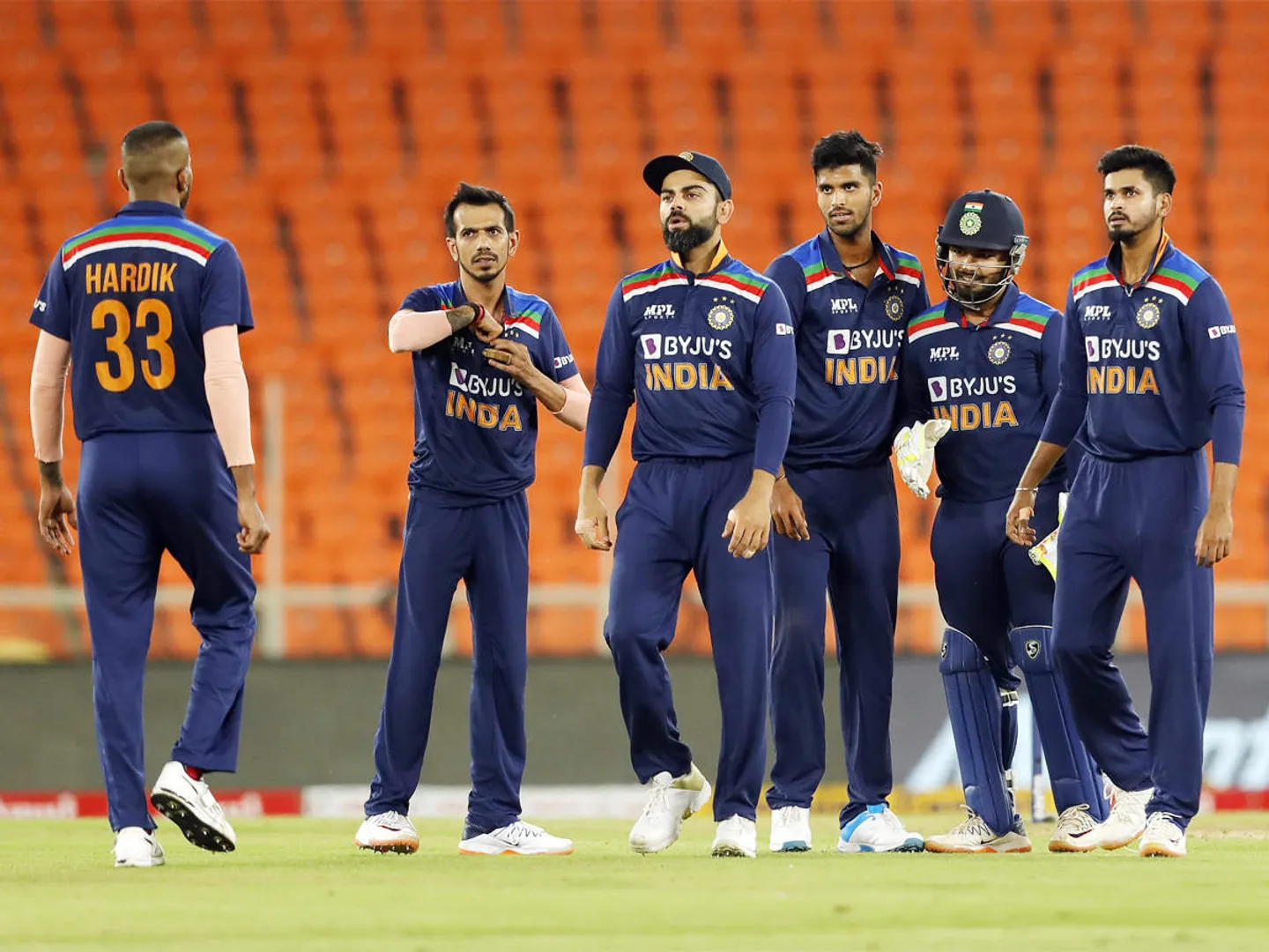 ବଦଳିଲା ଶ୍ରୀଲଙ୍କା ବିପକ୍ଷ ସିରିଜର ମ୍ୟାଚସୂଚୀ: ଏବେ ମୋହାଲିରେ ୧୦୦ତମ ଟେଷ୍ଟ ଖେଳିବେ ବିରାଟ