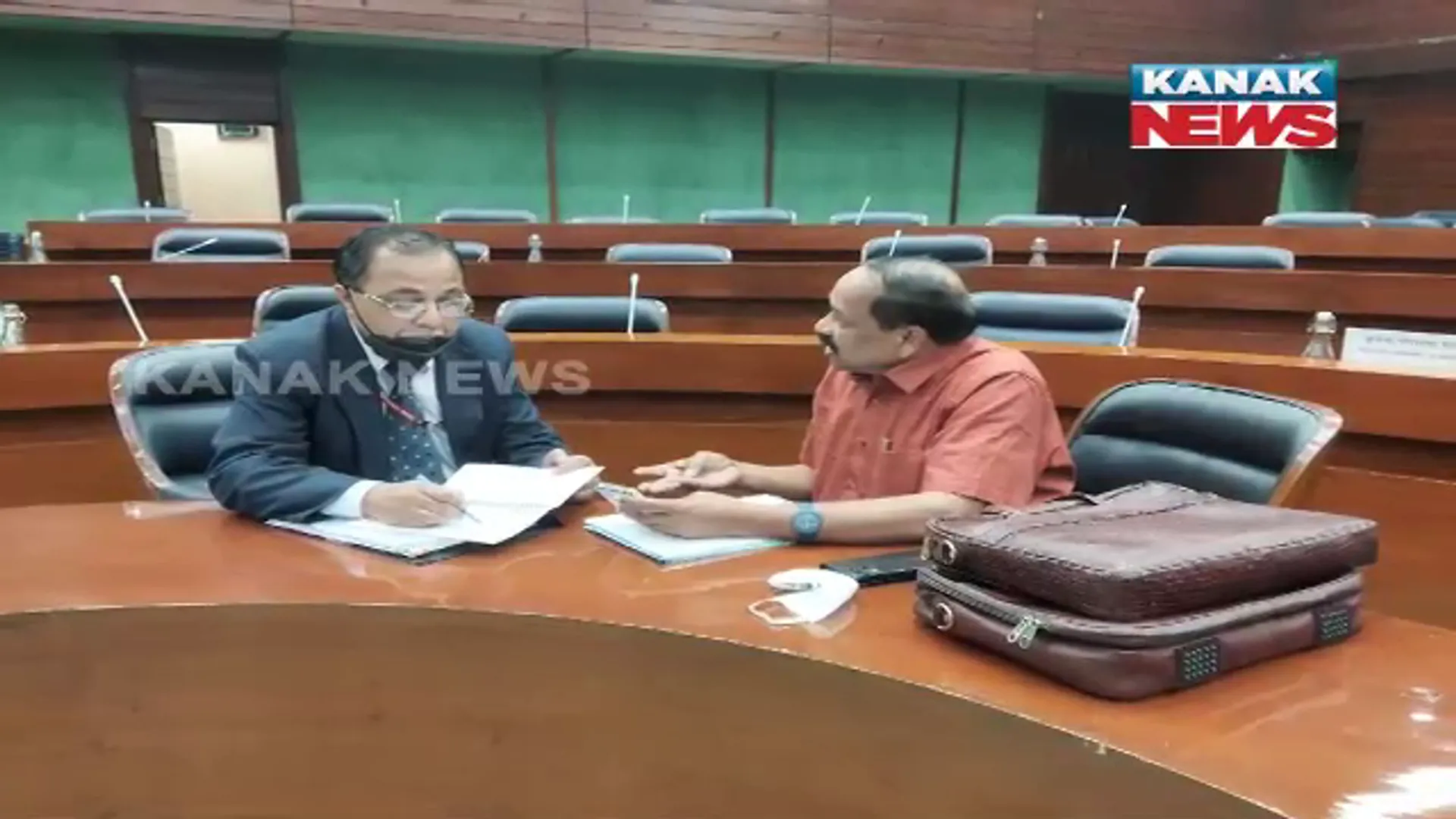କେନ୍ଦ୍ର ଜଳ କମିସନଙ୍କ ଉଚ୍ଚସ୍ତରୀୟ ବୈଠକରେ ବର୍ଷିଲେ ସାଂସଦ ସୁବାସ ସିଂହ : ମହାନଦୀ ଜଳ ବିବାଦ ପ୍ରସଙ୍ଗରେ ପାତର ଅନ୍ତର ଅଭିଯୋଗ ଆଣି ତୀବ୍ର ଅସନ୍ତୋଷ ପ୍ରକାଶ କଲେ
