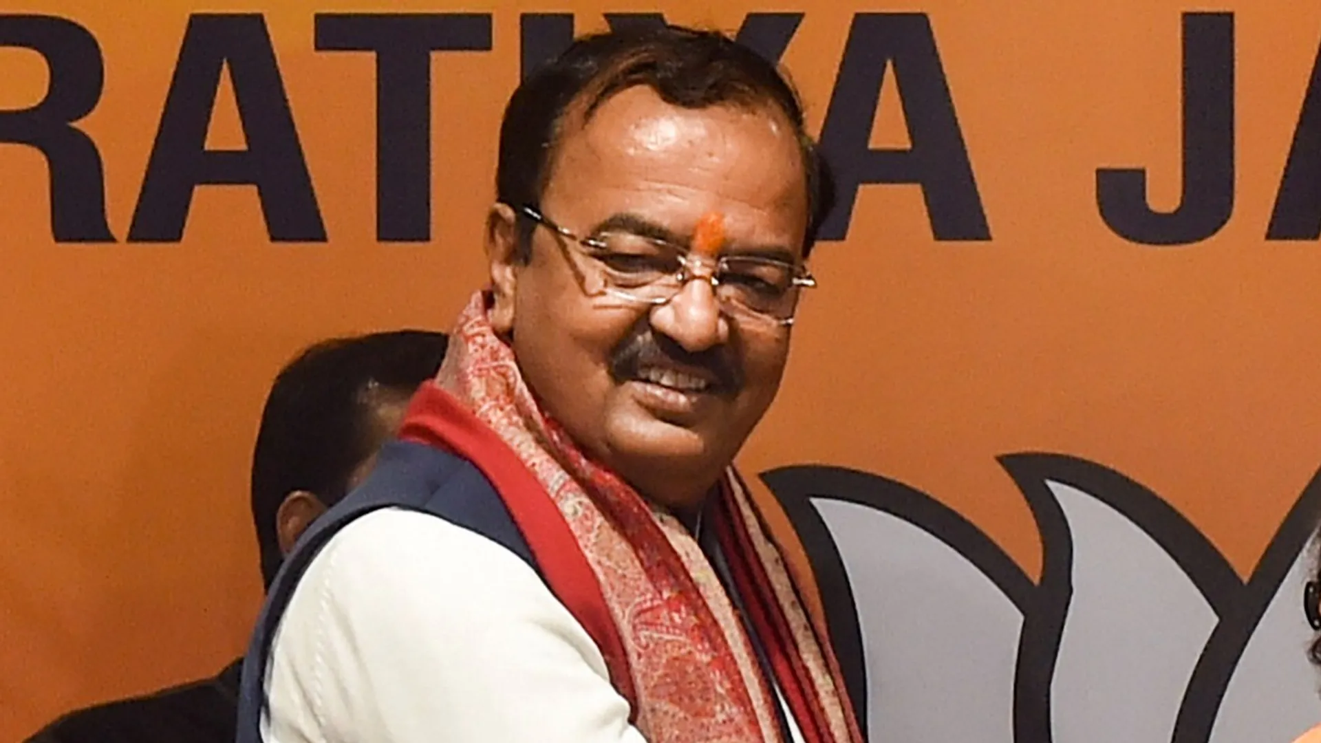 ସିରାଥୁ ଆସନରେ ‘ପଦ୍ମ’କୁ ସଫା କରିଦେବ କି ‘ସପା’? ବହୁ ପଛରେ ୟୁପିର ଉପ-ମୁଖ୍ୟମନ୍ତ୍ରୀ କେଶବ ମୌର୍ଯ୍ୟ ।