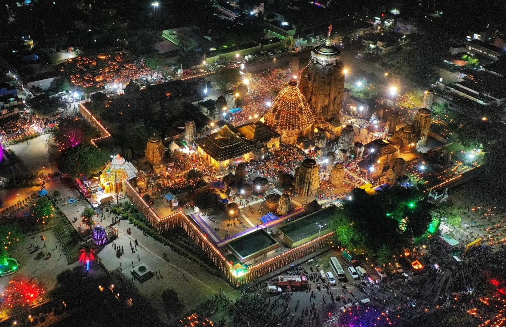 ବିବାଦରେ ଏକାମ୍ର ପରିକ୍ରମା ପ୍ରକଳ୍ପ । ରାଜ୍ୟ ସରକାରଙ୍କ ଅଧ୍ୟାଦେଶ ଉପରେ କେନ୍ଦ୍ରର ଆପତ୍ତି , ବିଜେଡି କହିଲା ପକ୍ଷପାତିତା କରୁଛି କେନ୍ଦ୍ର ।