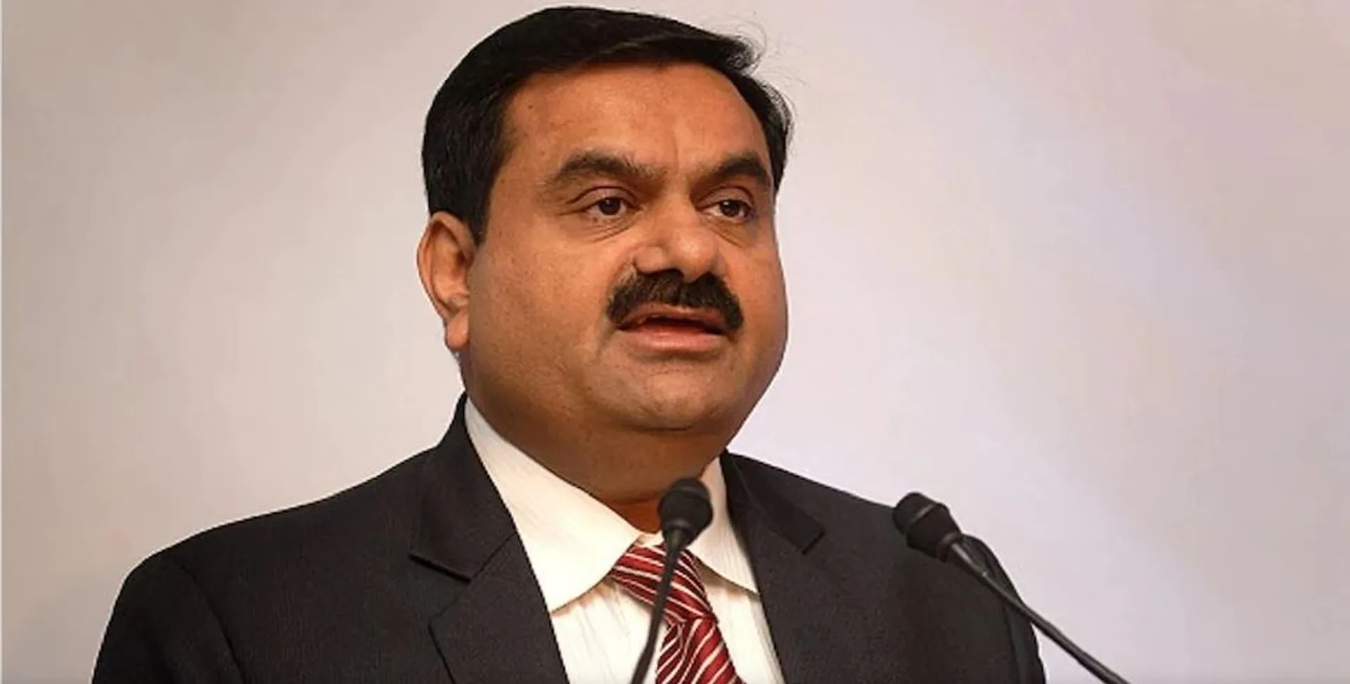 ପୋର୍ଟ, ଏୟାରପୋର୍ଟ ପରେ ଏବେ ଜାହାଜ ଚଳାଇବେ ଆଦାନୀ । କିିଣିଲେ ଦେଶର ସବୁଠୁ ବଡ କମ୍ପାନୀ