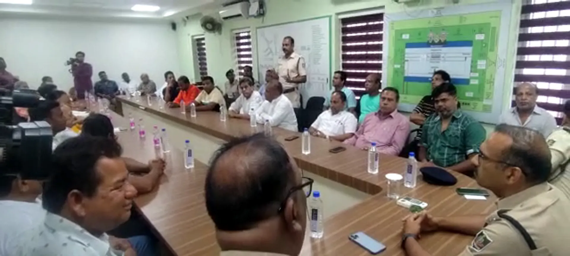 ଶ୍ରୀମନ୍ଦିର ପ୍ରଶାସନିକ କାର୍ଯ୍ୟାଳୟରେ ସେବାୟତଙ୍କ ବୈଠକ । ରଥଯାତ୍ରାଠାରୁ ନିଳାଦ୍ରୀ ବିଜେ ପର୍ଯ୍ୟନ୍ତ ନୀତିକାନ୍ତି ନେଇ ଆଲୋଚନା 
