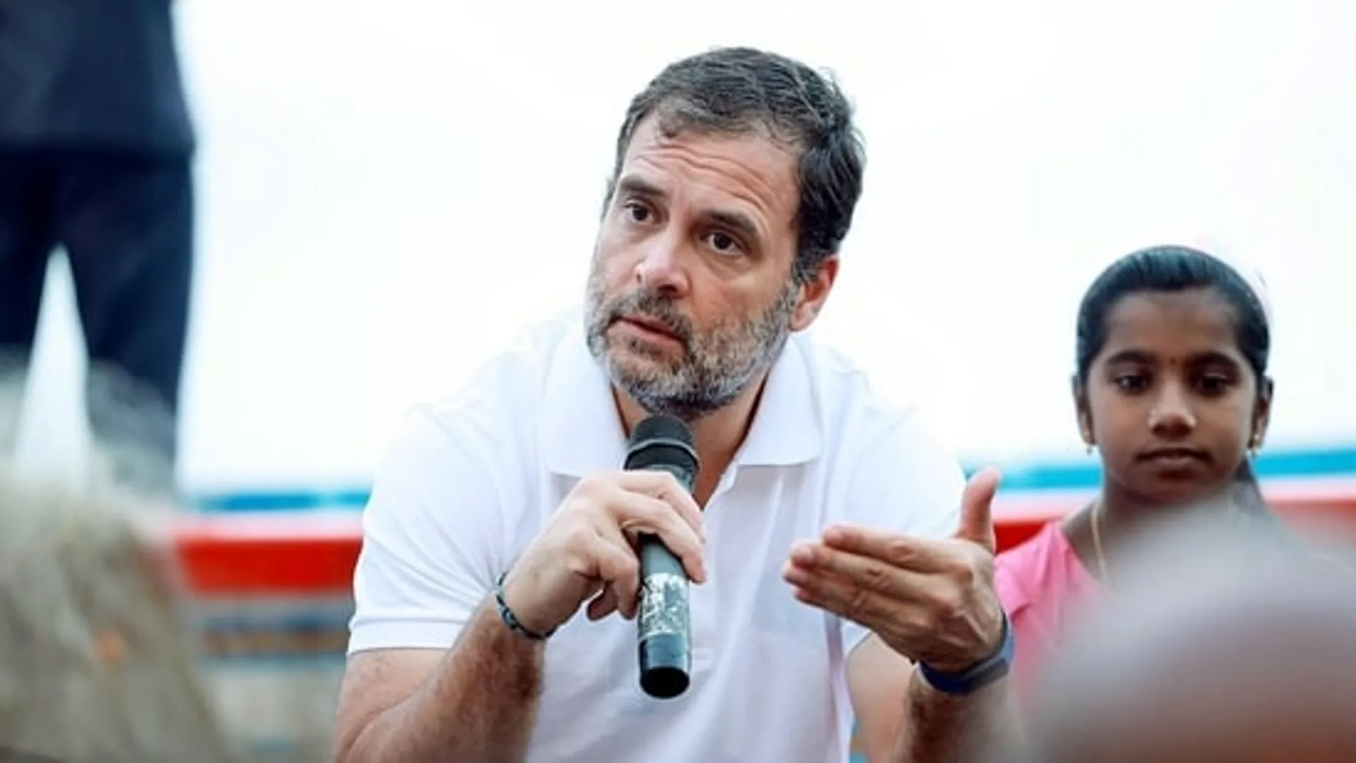 କର୍ଣ୍ଣାଟକରେ ରାହୁଲଙ୍କ ଯୁବ କ୍ରାନ୍ତି ସମାବେଶ। ସରକାର ଆସିଲେ ପ୍ରତି ସ୍ନାତକଙ୍କୁ ମିଳିବ ମାସକୁ ତିନି ହଜାର।