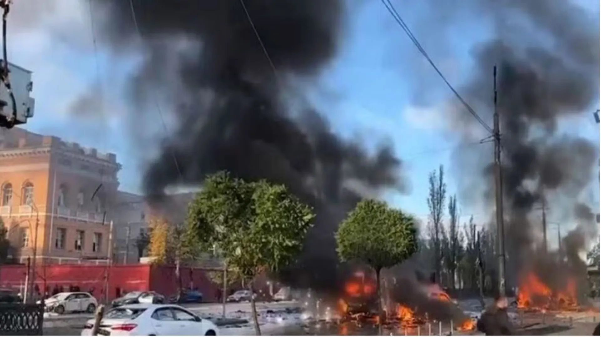 ପ୍ରତିଶୋଧ ନେଲେ ପୁଟିନ୍ । ୟୁକ୍ରେନ ରାଜଧାନୀ କିବ୍ ଉପରେ ମିଶାଇଲ ଆକ୍ରମଣ, ଶତାଧିକ ଲୋକଙ୍କ ମୃତ୍ୟୁ ସୂଚନା