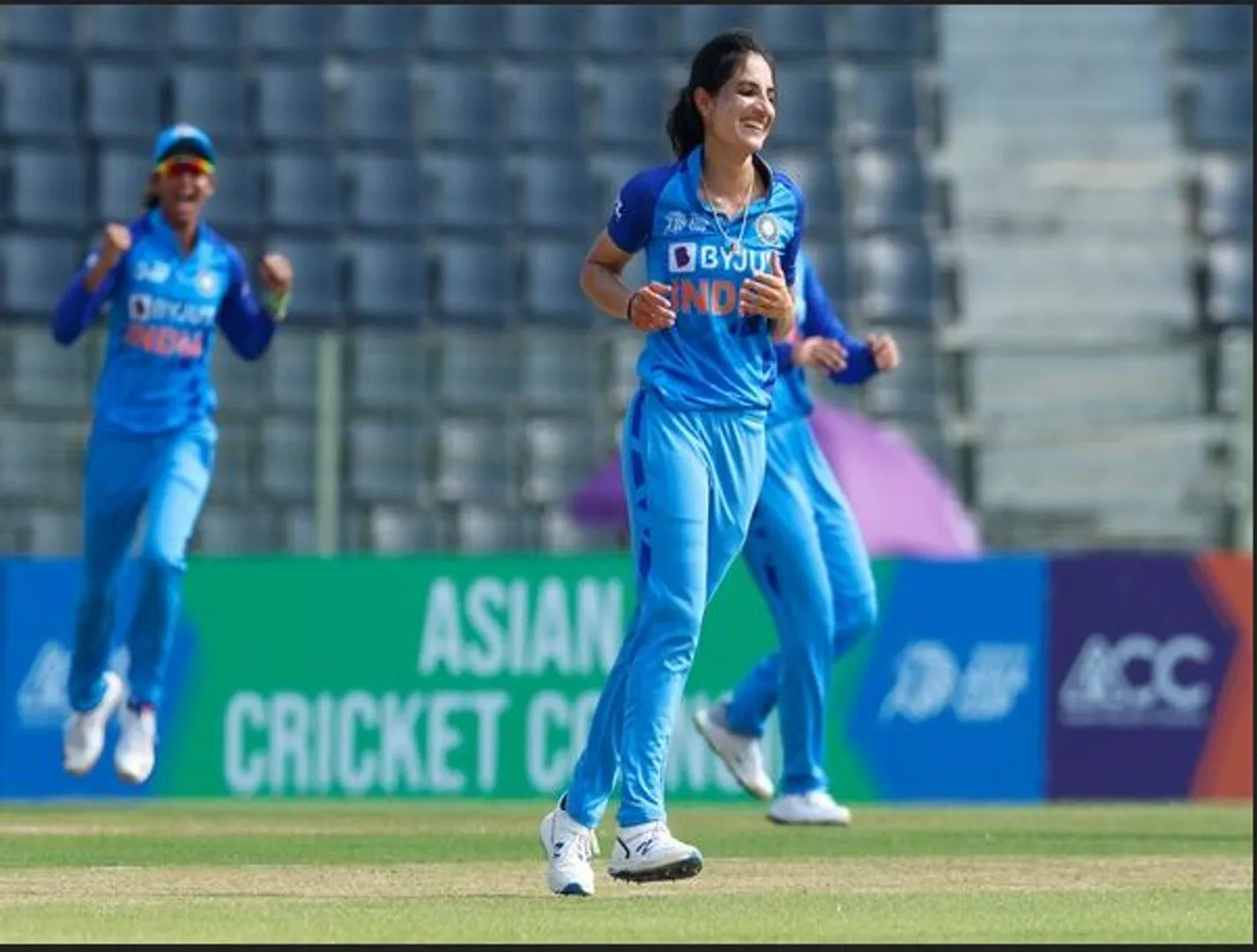 ଶ୍ରୀଲଙ୍କାକୁ ମାତ୍ ଦେଲା ଭାରତୀୟ ଟିମ୍, ଏସିଆ କପରେ ଭାରତୀୟ ମହିଳା କ୍ରକେଟ ଟିମ୍ ବିଜୟୀ