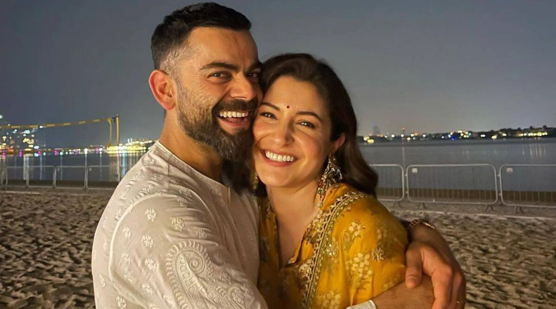 ବିରାଟ ବିଜୟ ପରେ କୋହଲିଙ୍କ ପାଇଁ ଅନୁଷ୍କା ଲେଖିଲେ ଇନଷ୍ଟାଗ୍ରାମ ପୋଷ୍ଟ । ଶୁଣନ୍ତୁ, ନିଜ ସ୍ୱାମୀଙ୍କ ପାଇଁ ସୋସିଆଲ୍ ମିଡିଆରେ କଣ ଲେଖିଲେ ଅନୁଷ୍କା ଶର୍ମା?