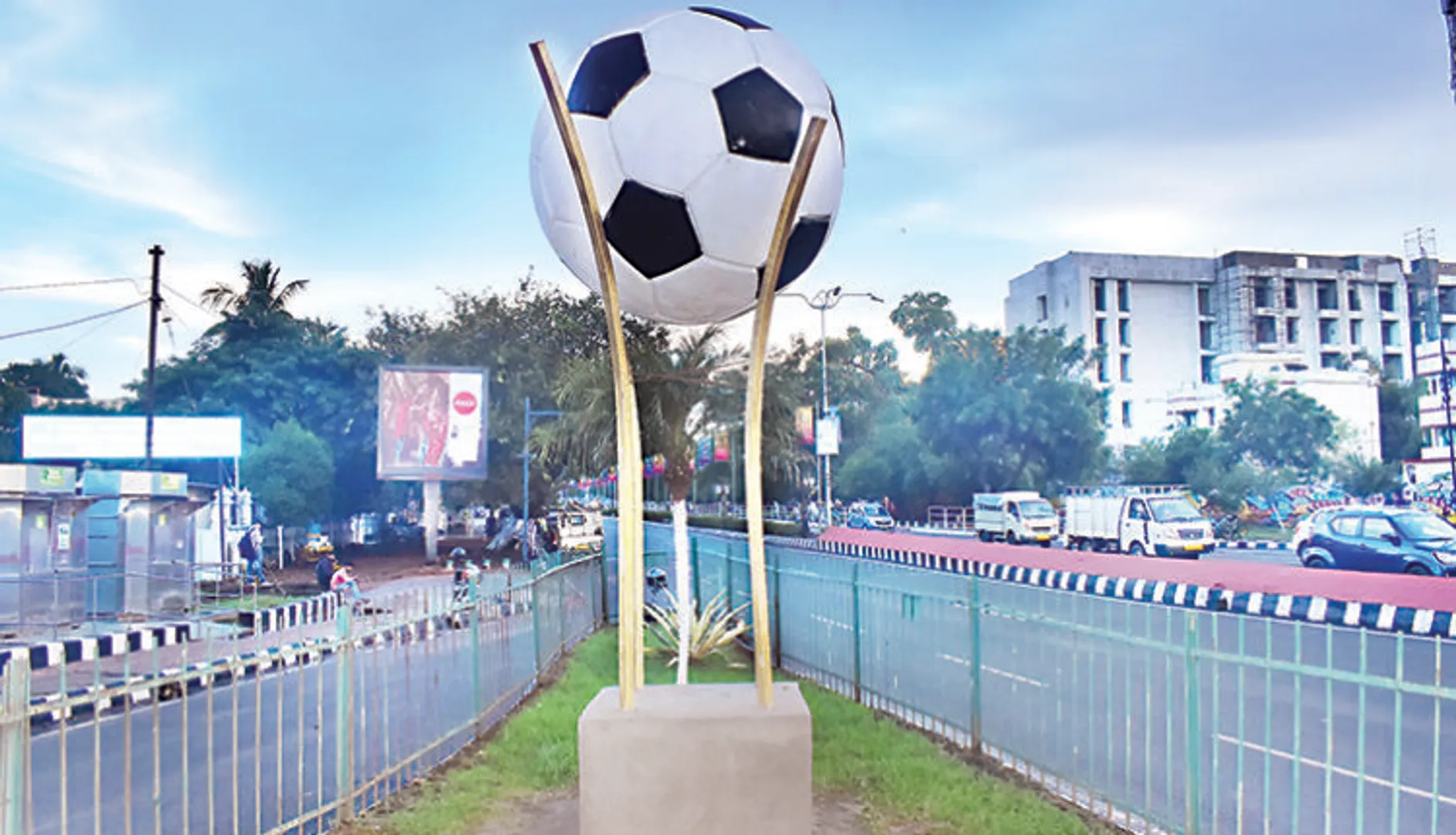 ଆଜିଠୁ କମ୍ପିବ କଳିଙ୍ଗ ଷ୍ଟାଡ଼ିୟମ୍ : ୧୭ବର୍ଷରୁ କମ୍ ଫିପା ମହିଳା ବିଶ୍ୱକପ୍; ଉଦଘାଟନୀ ମ୍ୟାଚରେ ମୁହାଁମୁହିଁ ହେବେ ମରୋକ୍କୋ-ବ୍ରାଜିଲ