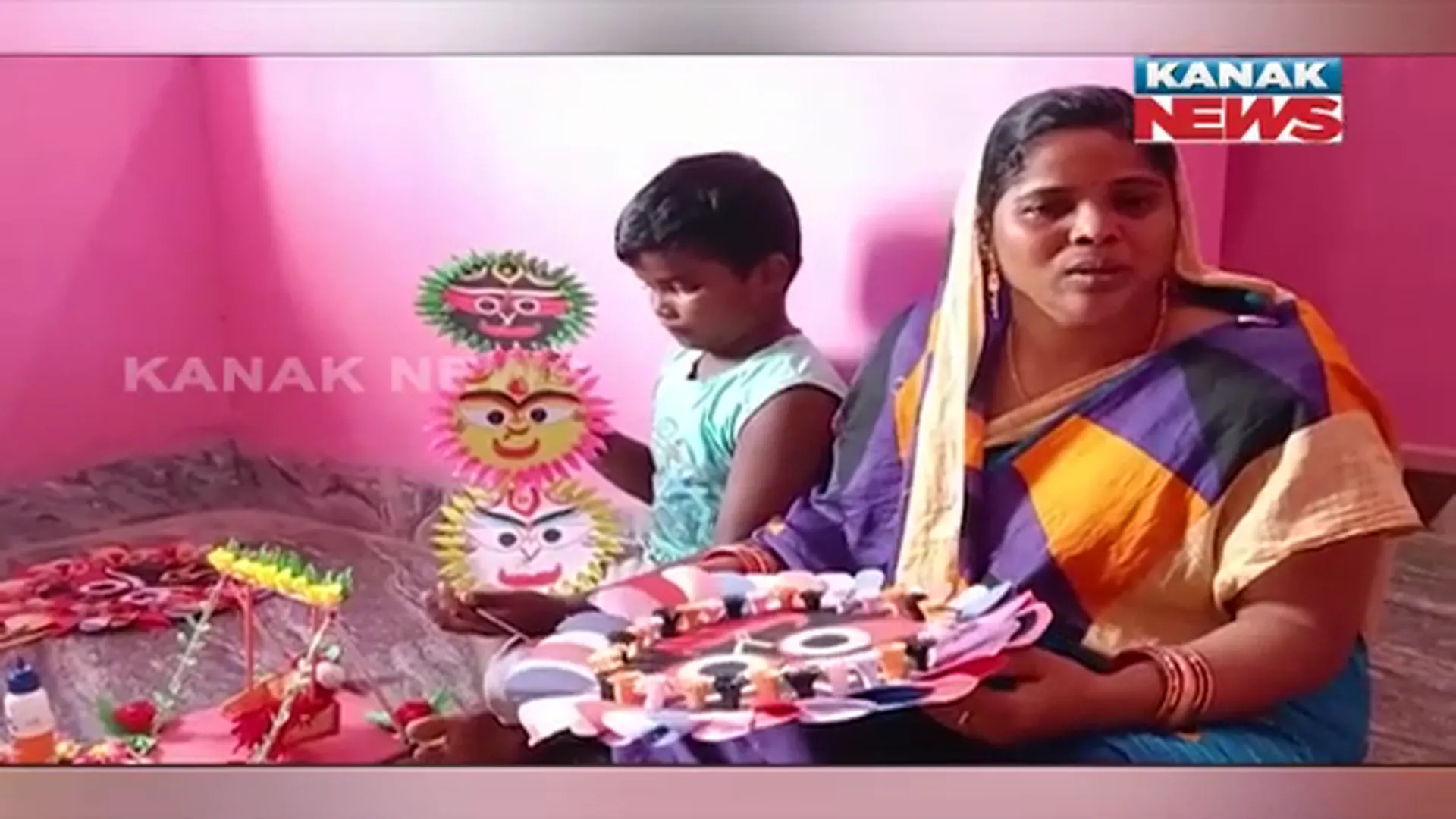 ଜଗନ୍ନାଥ ପ୍ରେମରେ ମଗ୍ନ ଜରିନା ବିବି: ତୁଳସୀ ଚଉରାରୁ ନେଇ ଘର ଭିତର ଯାଏଁ ସବୁଠି ଜଗନ୍ନାଥଙ୍କ ପୂଜା 