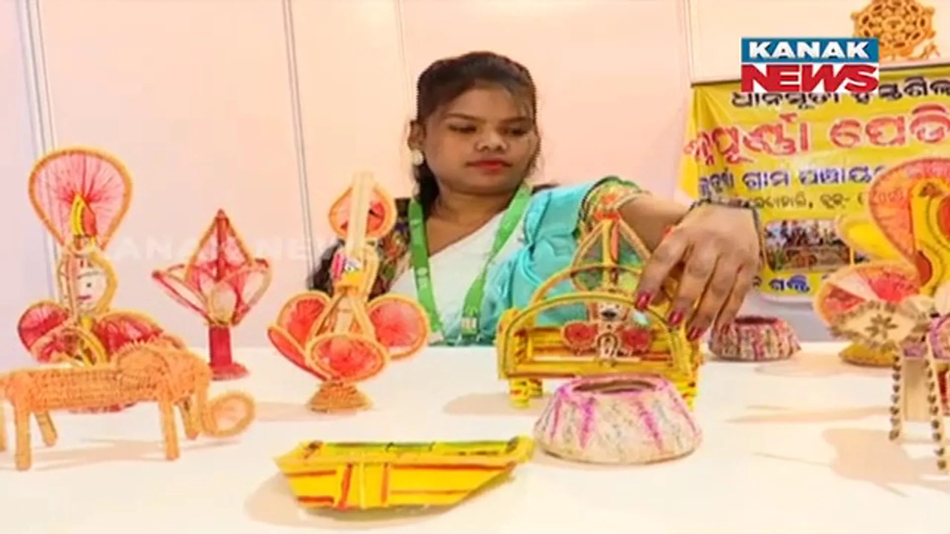 ସ୍ୱାବଲମ୍ବୀ ହେଉଛନ୍ତି ମହିଳା। ସମ୍ବଲପୁର କୃଷି ମେଳାରେ ଦେଖାଇଲେ କଳା ।