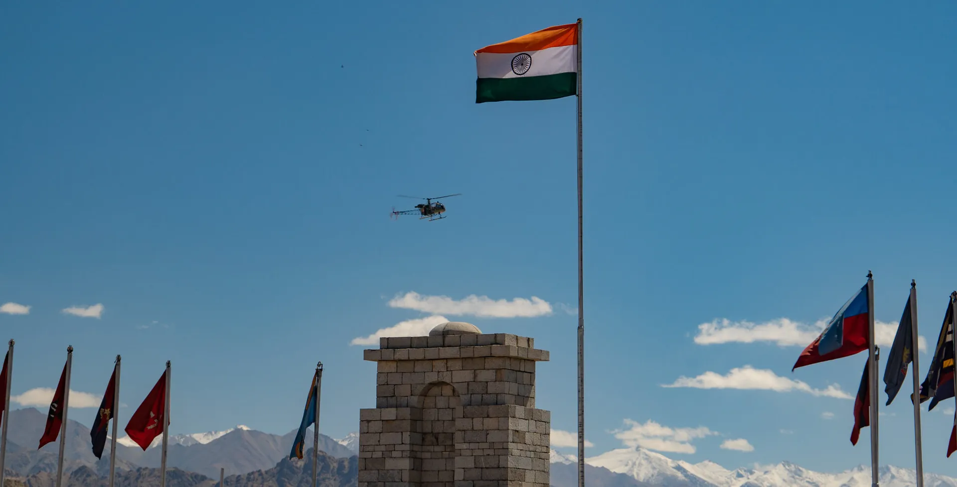 ଚୀନ-ପାକିସ୍ତାନକୁ ମୁକାବିଲା ପାଇଁ ସରକାରଙ୍କ ବଡ ଆକ୍ସନ ପ୍ଲାନ। ଅଧିକ ମଜବୁତ ହେବ ଭାରତର ପ୍ରତିରକ୍ଷା ମନ୍ତ୍ରାଳୟ।