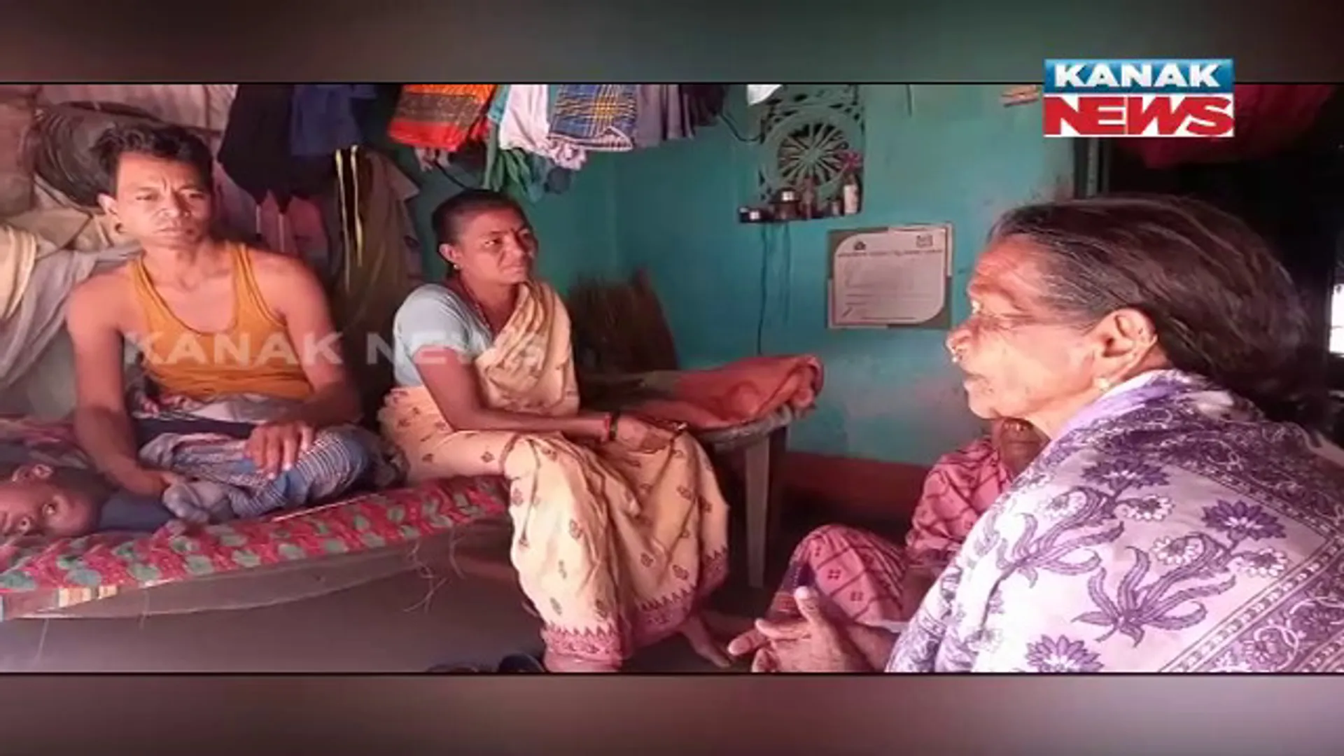 ବୟସର ଅପରାହ୍ନରେ ବି ସମାଜ ସେବା। ଦୁର୍ଗମ ଅଞ୍ଚଳରେ ଲୋକଙ୍କ ସମସ୍ୟା ବୁଝୁଛନ୍ତି ୭୫ ବର୍ଷୀୟା ବୃଦ୍ଧା।