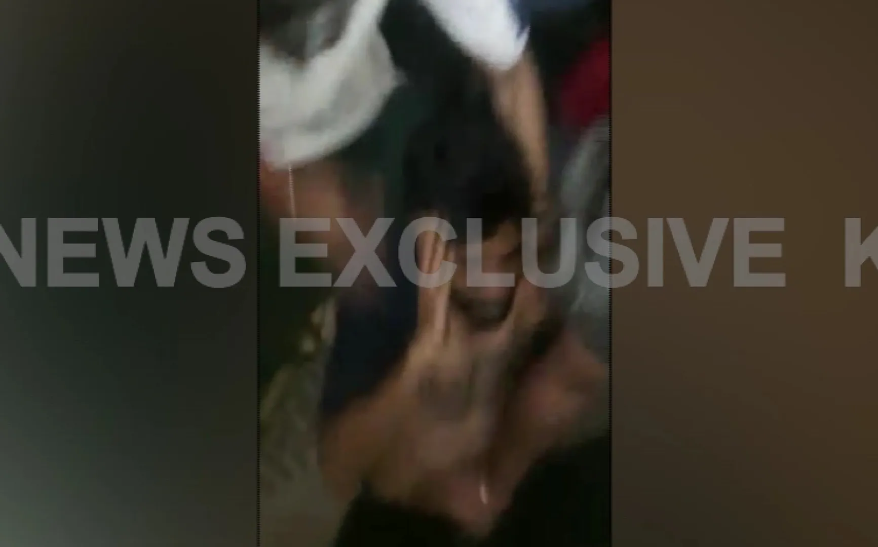 ବାରଗାର୍ଲ ଯୋଗାଉଥିବା ଦଲାଲକୁ ମାଡ। ବ୍ୟକ୍ତିଙ୍କ ପରିଚୟ ଅସ୍ପଷ୍ଟ ରହିଛି।