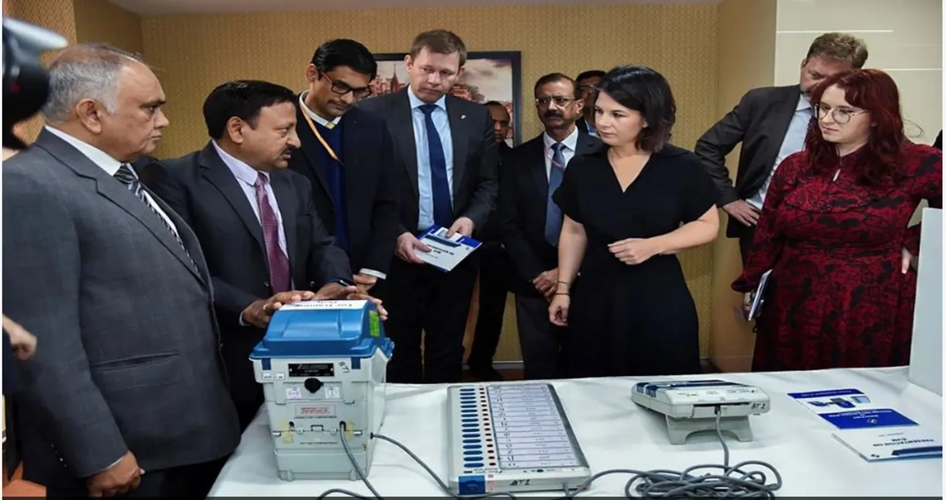 ୨୦୨୪ରେ ଲୋକସଭା ନିର୍ବାଚନ, ସେମିକଣ୍ଡକ୍ଟର ଯୋଗୁ ତିଆରି ହୋଇପାରୁନାହିଁ ଇଭିଏମ ।