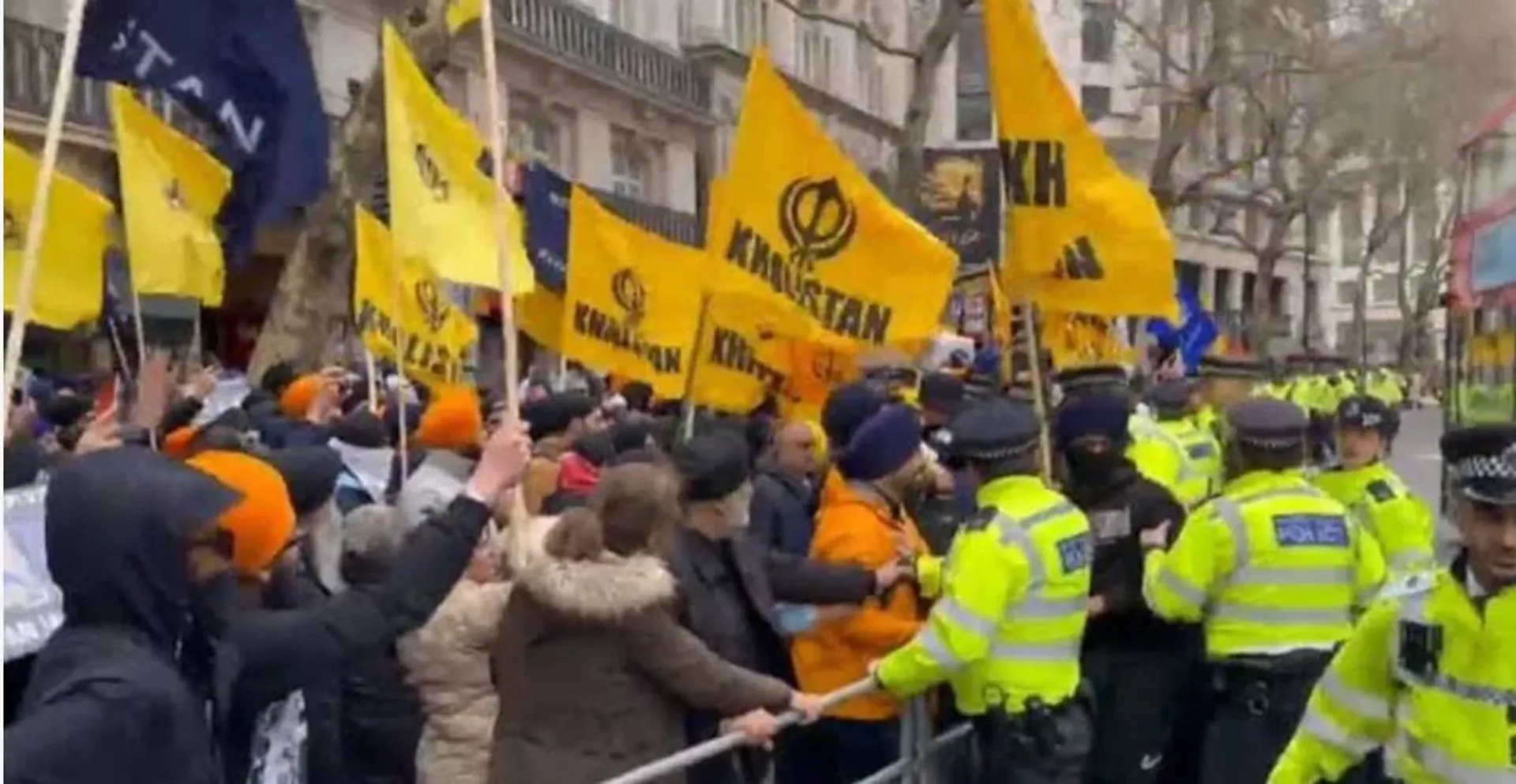 ଭାରତୀୟ ଦୂତାବାସରେ ଭଙ୍ଗାରୁଜା କରିଥିବା ଖଲିସ୍ତାନୀ ସମର୍ଥକଙ୍କ ପାସପୋର୍ଟ ହେବ ରଦ୍ଦ! ଦିଲ୍ଲୀ ପୋଲିସ ନିକଟରେ ପହଞ୍ଚିଲା ଅଭିଯୋଗ ।