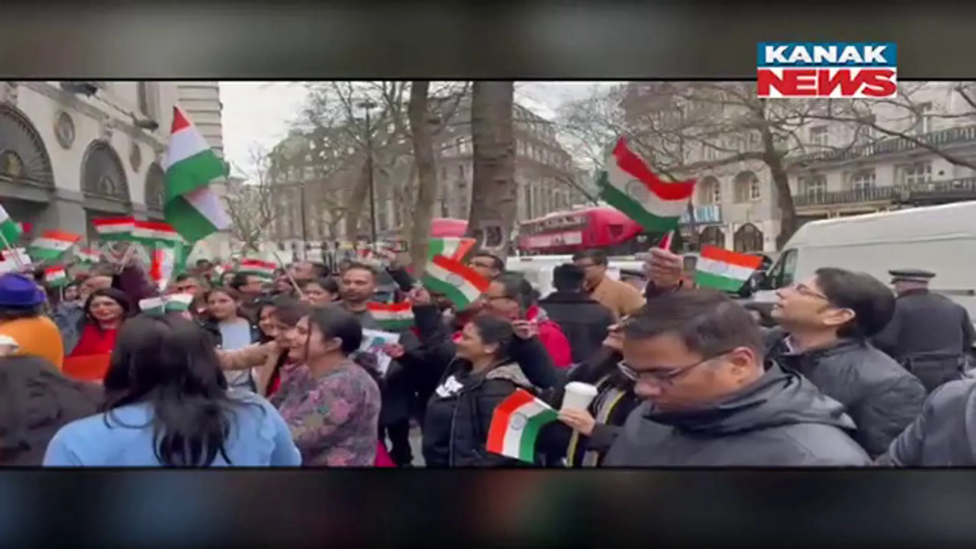 ଲଣ୍ଡନରେ ଭାରତୀୟଙ୍କ ଶକ୍ତି ପ୍ରଦର୍ଶନ, ଖଲିସ୍ତାନୀ ସମର୍ଥକଙ୍କୁ ଦେଲେ ଦୃଢ ଜବାବ।