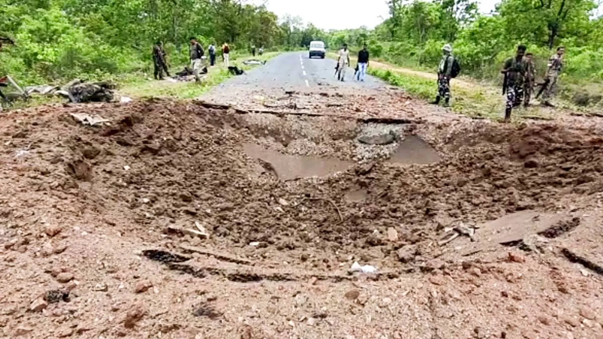 ସହିଦ ଯବାନଙ୍କ ମଧ୍ୟରେ ୫ ଜଣ ଥିଲେ ପୂର୍ବରୁ ନକ୍ସଲ, କିନ୍ତୁ ହିଂସାର ରାସ୍ତା ଛାଡି ଦେଶ ସେବା ପାଇଁ ଡିଆରଜିରେ ଦେଇଥିଲେ ଯୋଗ ।