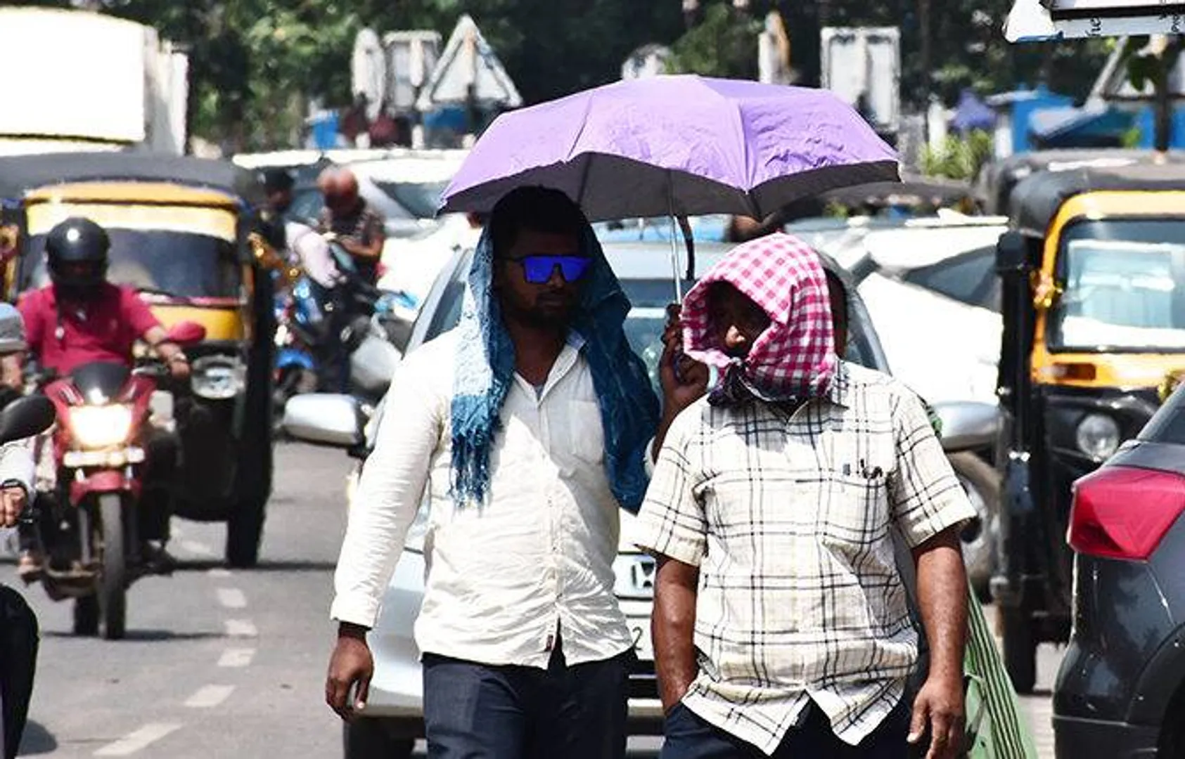 ତତଲା ଖରାରେ ସିଝୁଛି ସାରା ଓଡ଼ିଶା : ୪୦ ଡିଗ୍ରୀ ଉପରେ ୧୪ ସହର, ଆହୁରି ତାପମାତ୍ରା ବଢିବା ନେଇ ପାଣିପାଗ ବିଭାଗର ଆକଳନ