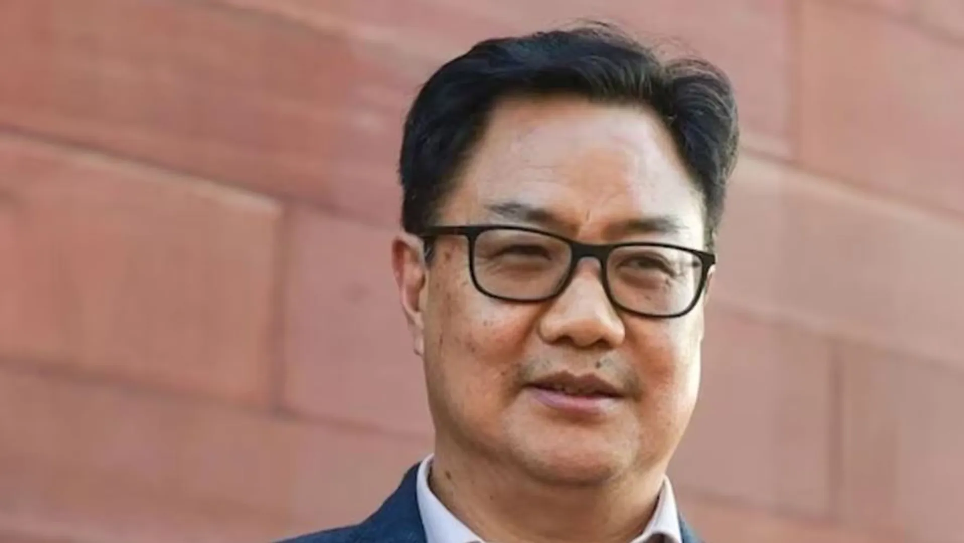 କୌଣସି ଭୁଲ ପାଇଁ ନୁହେଁ... ଅଦଳବଦଳ ଏକ ପ୍ରକ୍ରିୟା। ଆଇନ ମନ୍ତ୍ରାଳୟ ଯିବାପରେ ପ୍ରତିକ୍ରିୟା ରଖିଲେ କିରଣ ରିଜିଜୁ