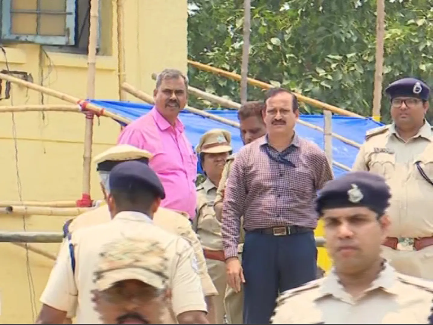 ବାହାନଗା ଦୁର୍ଘଟଣାର କାରଣ ଖୋଜୁଛି ସିବିଆଇ । ଆଜି ବି ଘଟଣାସ୍ଥଳରେ କରିବ ଛାନଭିନ୍, ଡ୍ୟୁଟିରେ ଥିବା ରେଳ ଅଧିକାରୀ ଓ କର୍ମଚାରୀଙ୍କୁ କରିବ ପଚରାଉଚରା ।