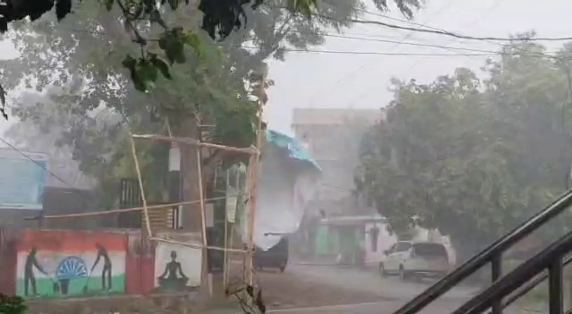 ମାଲକାନଗିରିରେ କାଳବୈଶାଖୀର ତାଣ୍ଡବ, ଭୁଶୁଡିଲା ଏୟାରଷ୍ଟ୍ରିପର କାନ୍ଥ